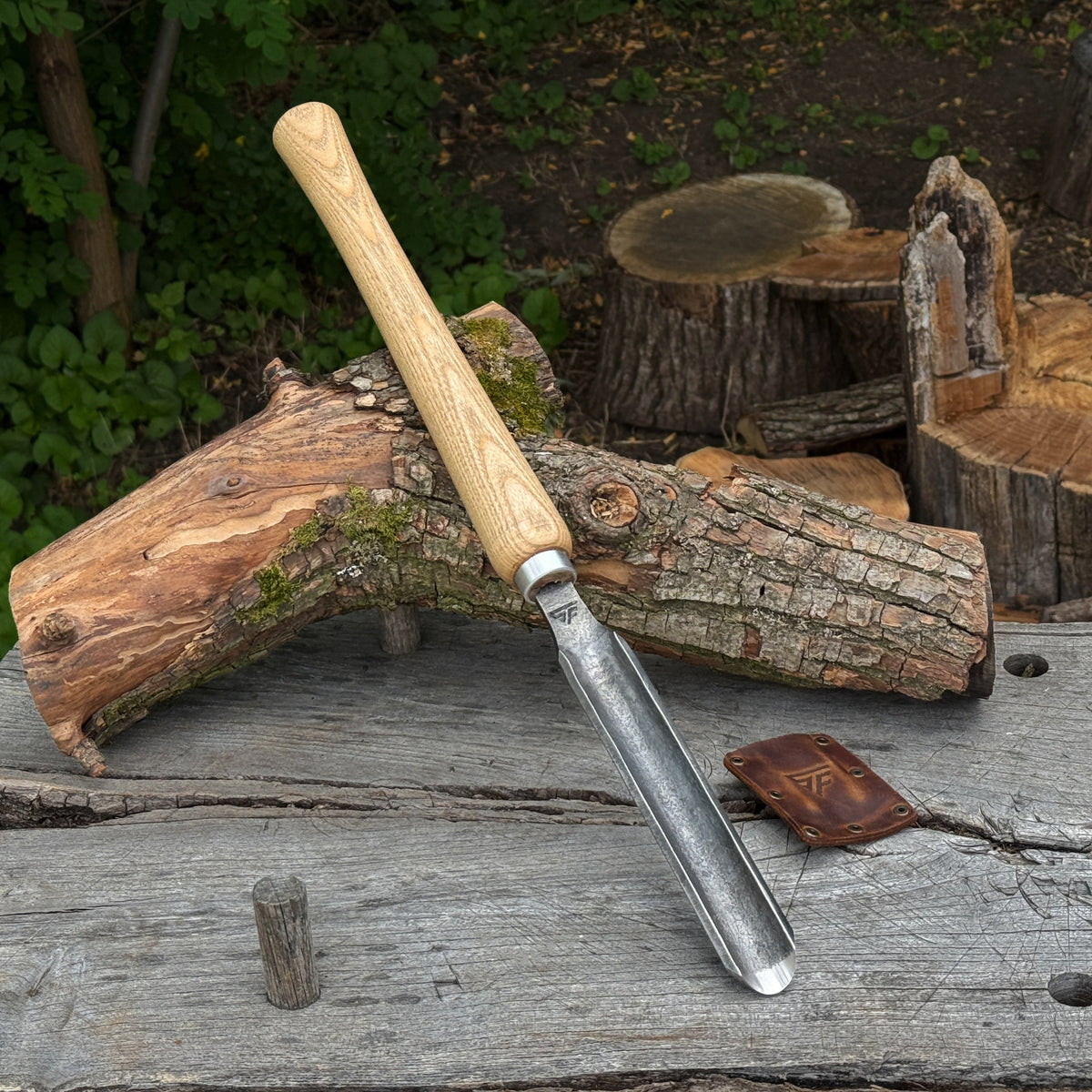 Hand-Forged Roughing Gouge 30mm (1.18 inches) for Woodturning with Leather Sheath