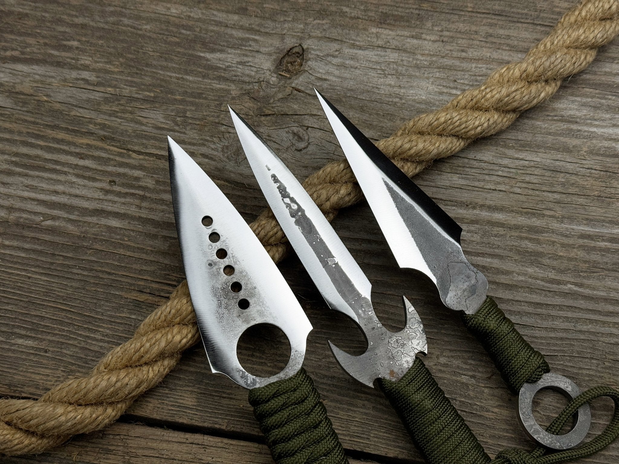 3 - Piece Throwing Knife Set with Leather Roll - 4