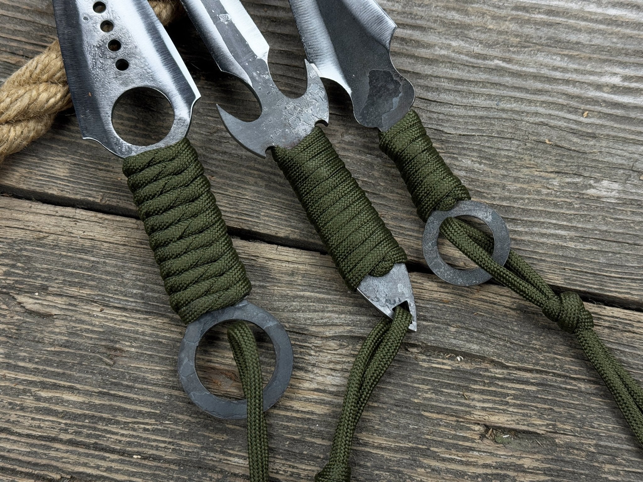 3 - Piece Throwing Knife Set with Leather Roll - 5