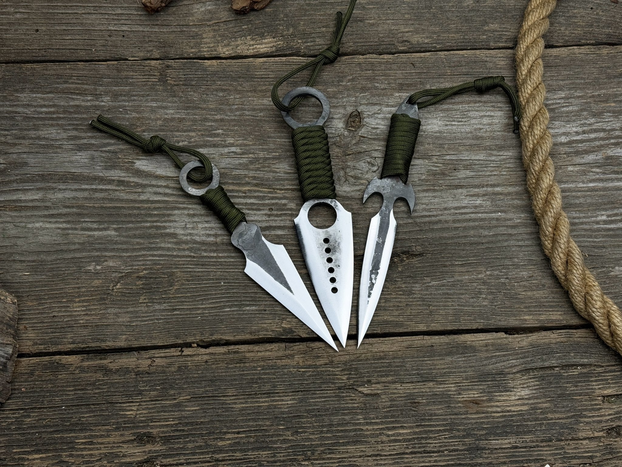 3 - Piece Throwing Knife Set with Leather Roll - 2