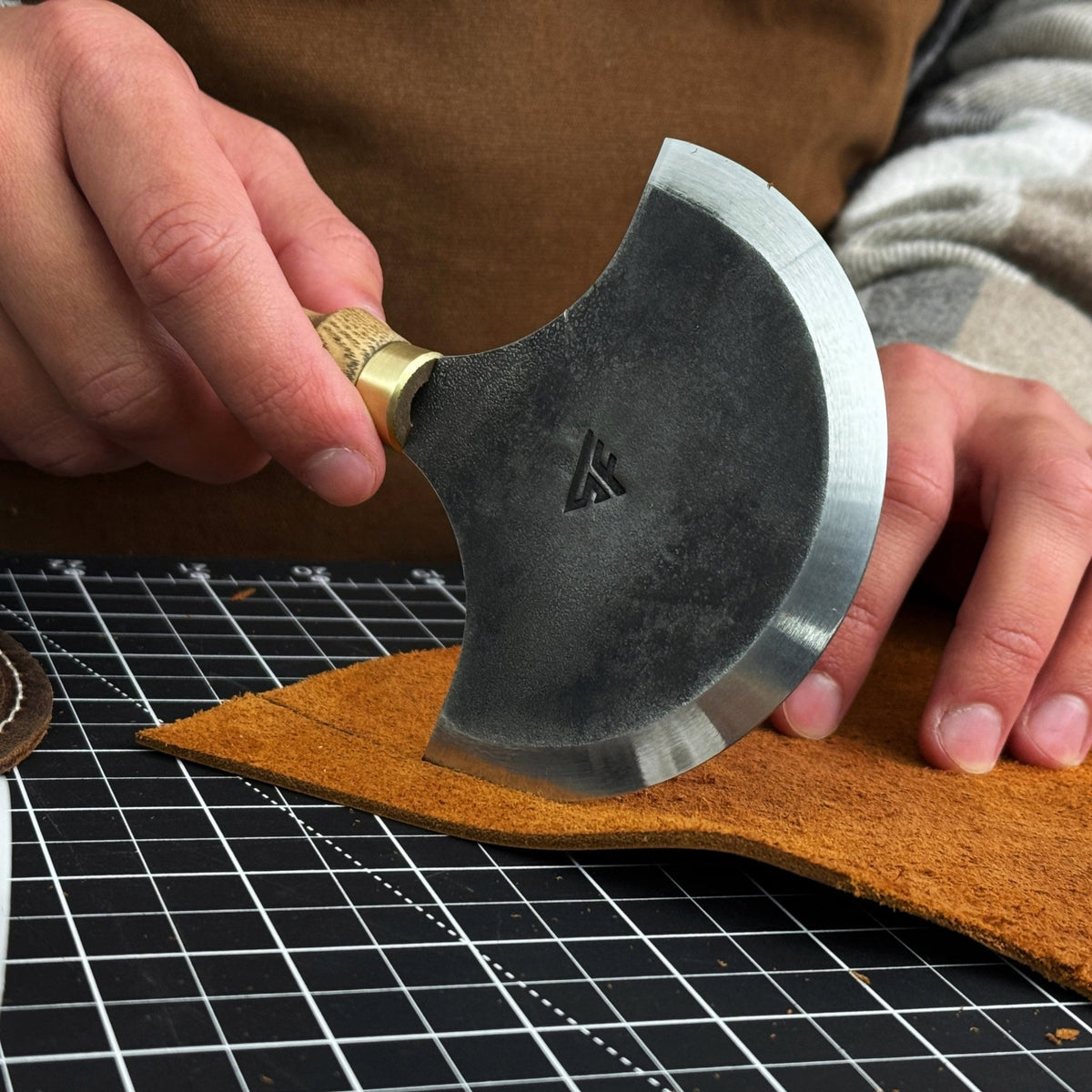 4-Piece Leatherworking Tool Set with Leather Sheaths - 4