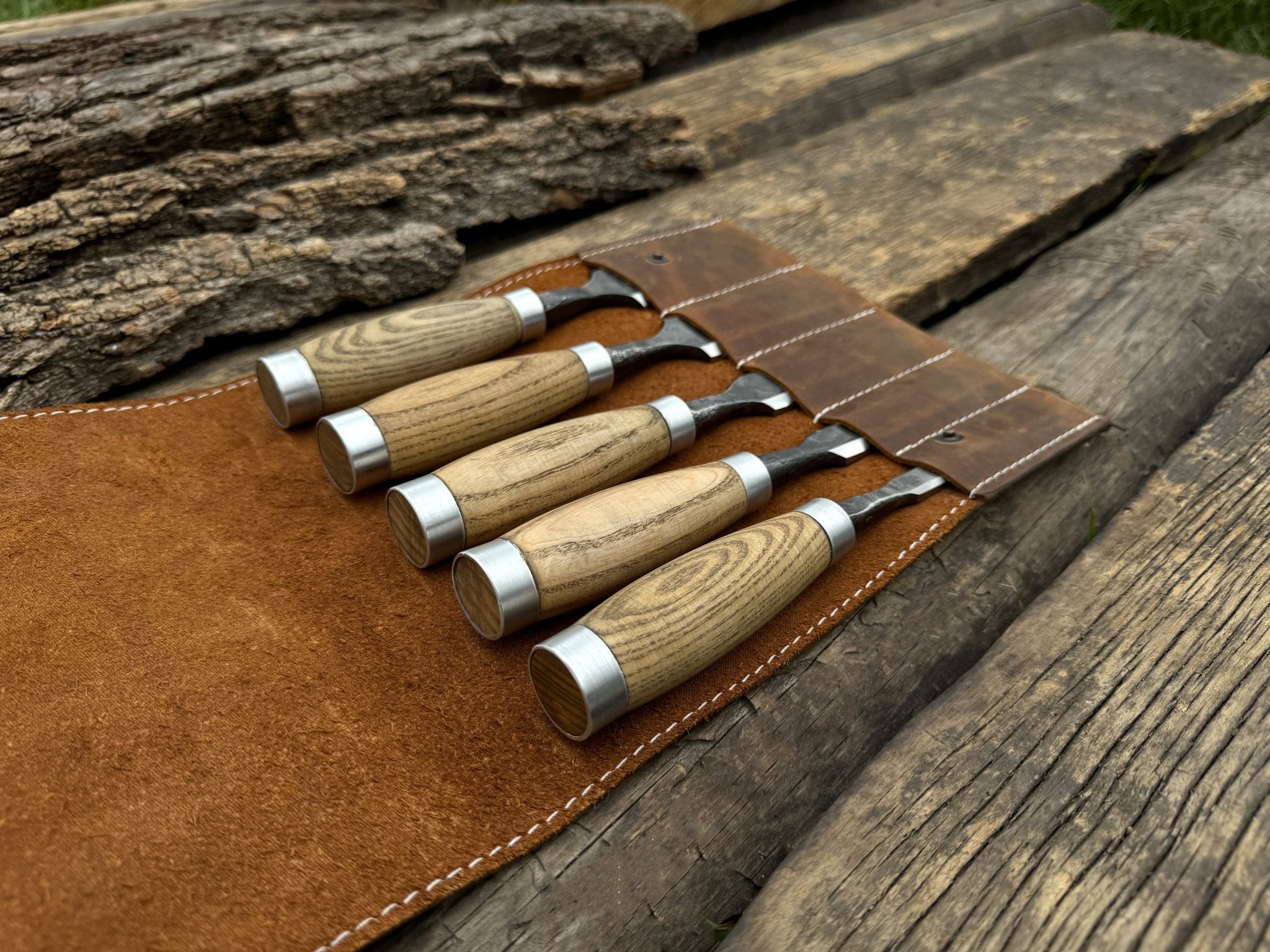 5 - Piece Small Timber Framing Chisel Set with Leather Case - 5