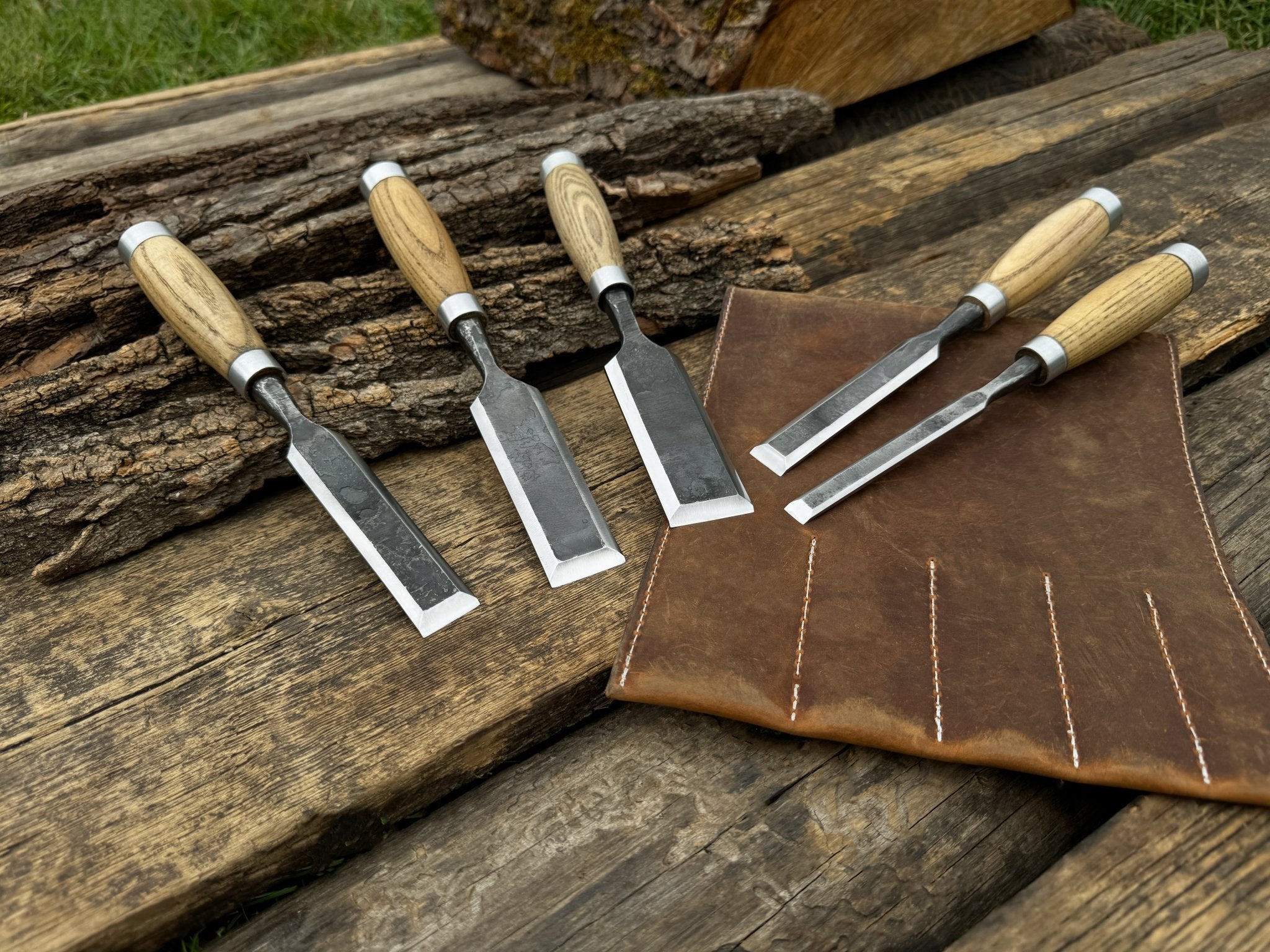 5 - Piece Small Timber Framing Chisel Set with Leather Case - 9