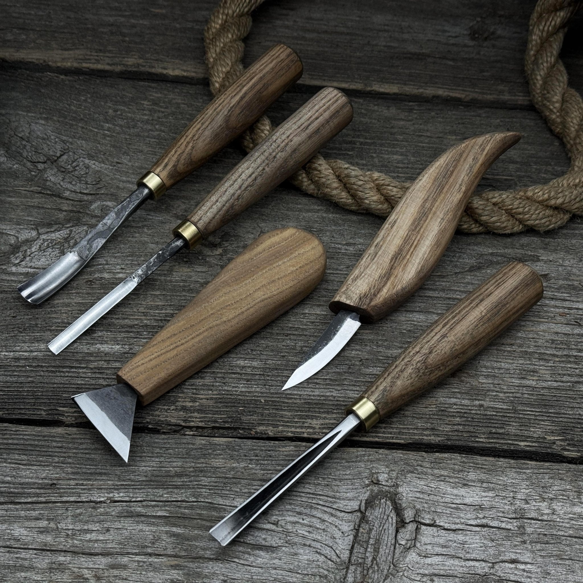 5 - Piece Wood Carving Tool Set – Carving Knives, Chisels & Gouges - 8