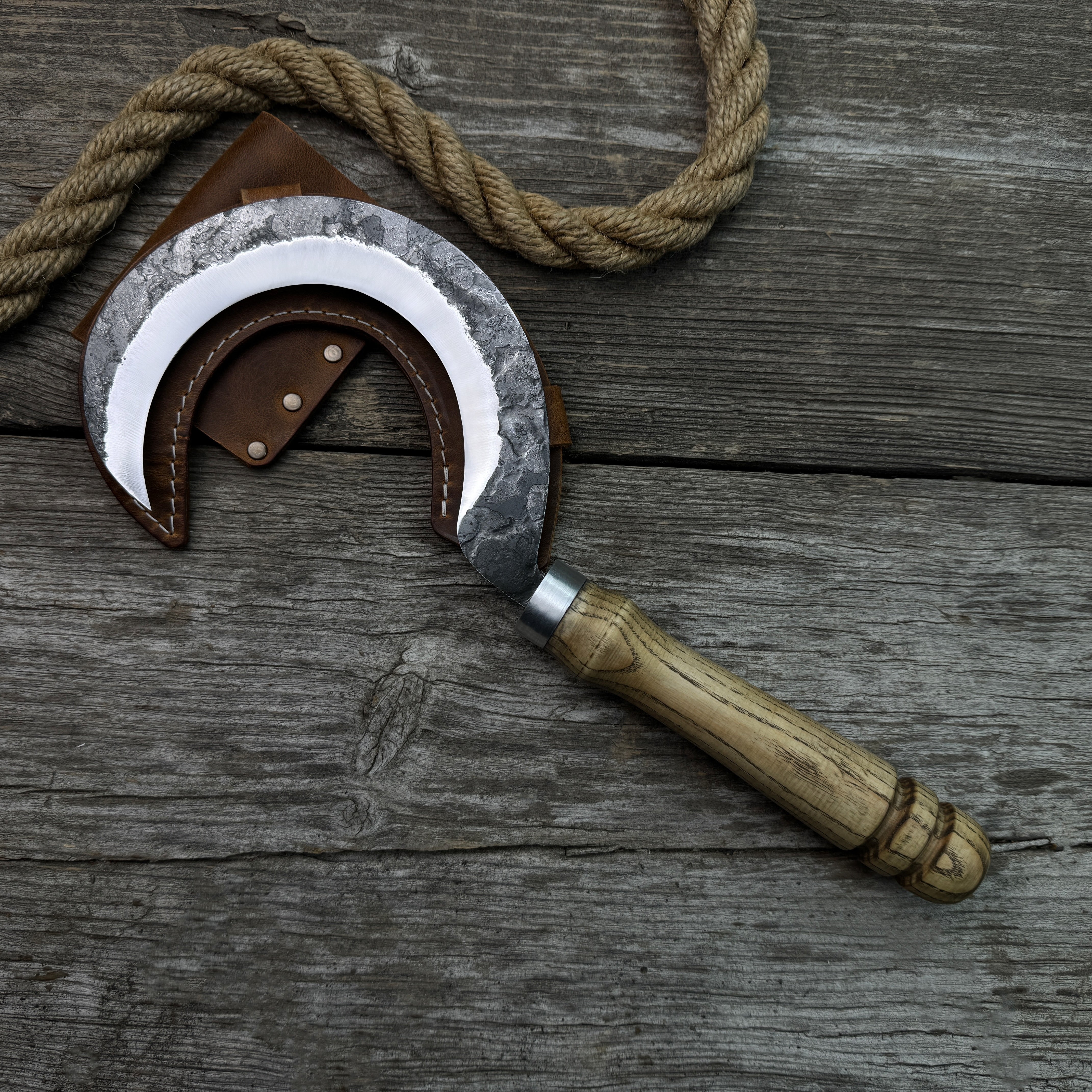 Handgeschmiedete kleine Sichel, ⌀9 cm (3,54 Zoll)