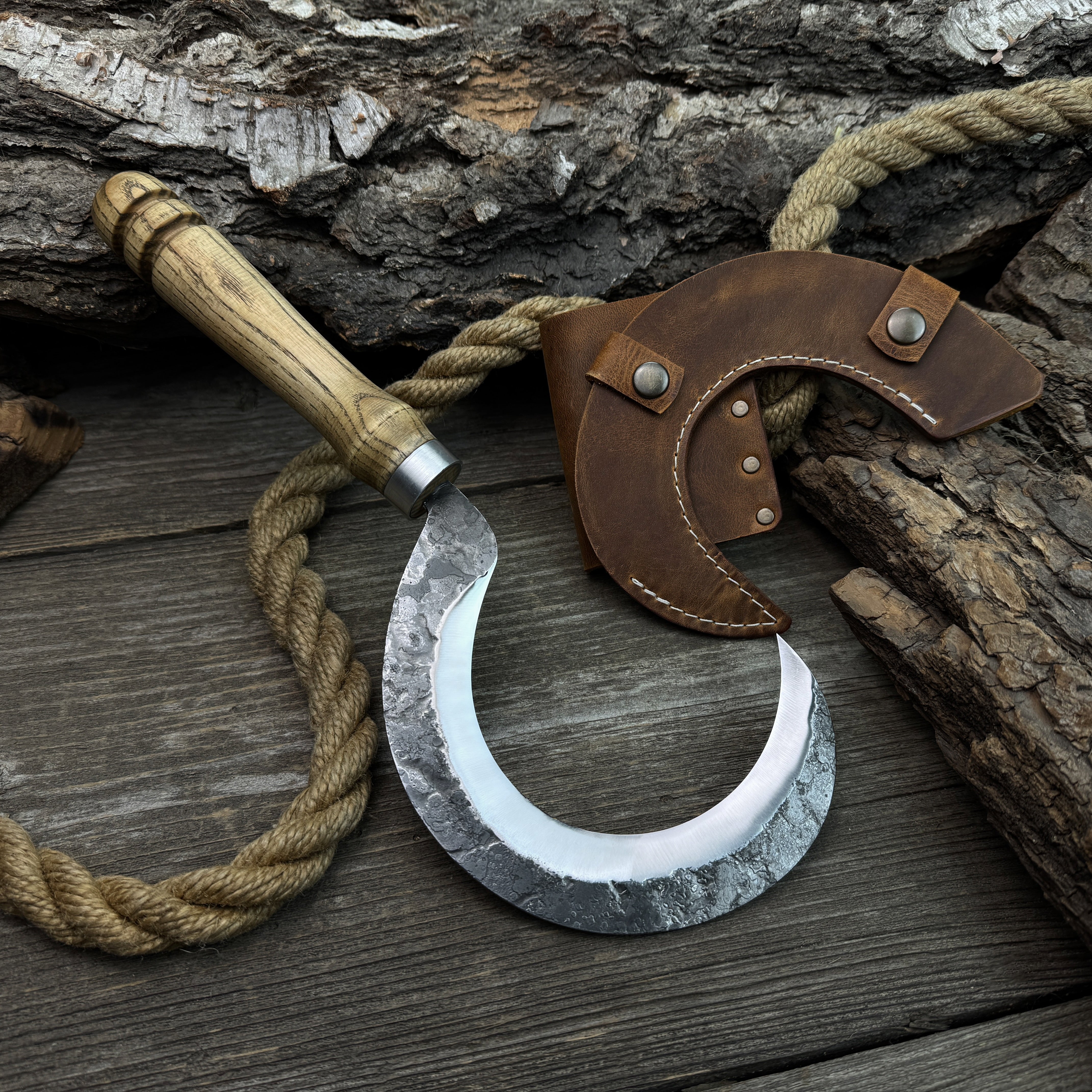 Handgeschmiedete kleine Sichel, ⌀9 cm (3,54 Zoll)