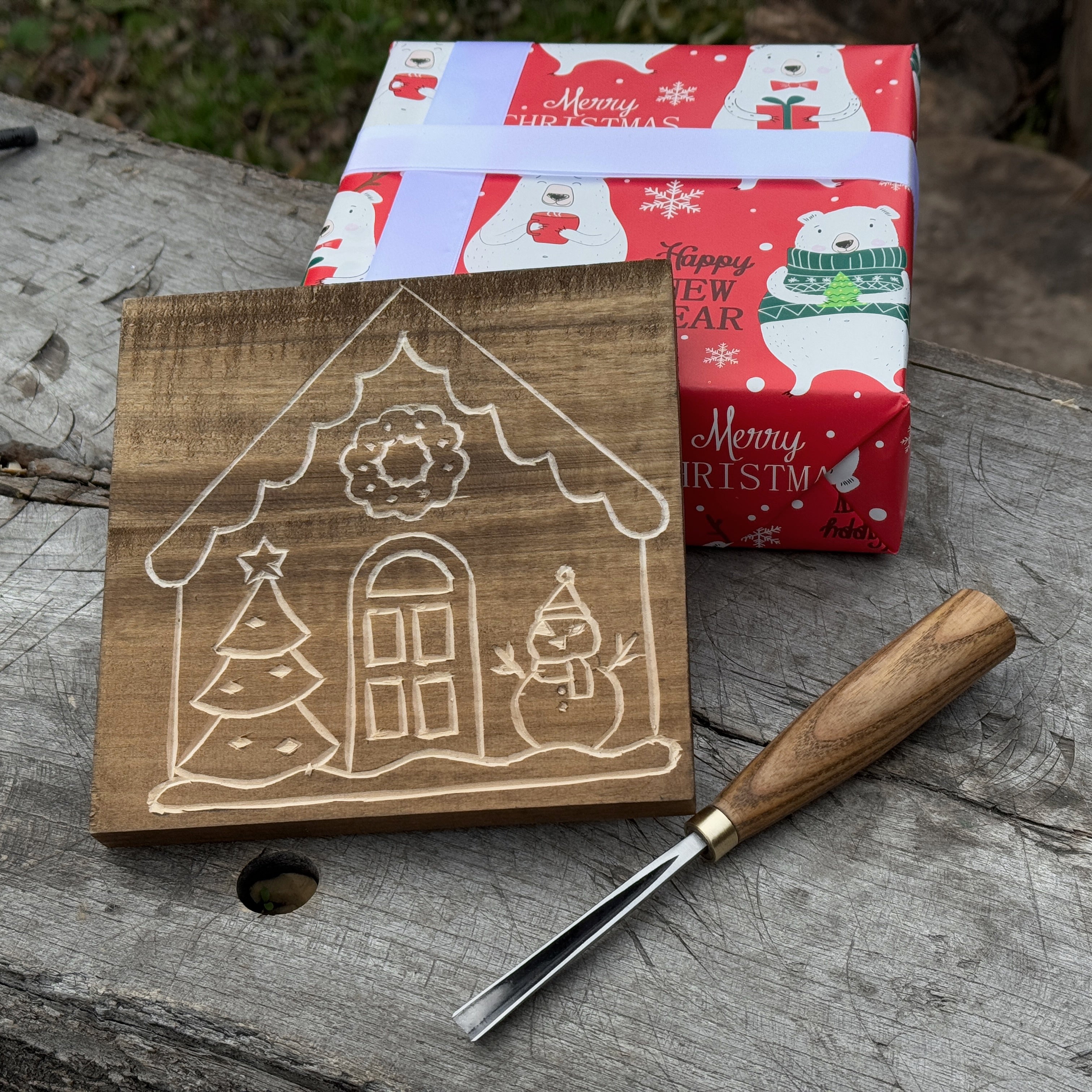 DIY Christmas Picture Cutting Kit – Beginner Wood Carving Wall Art Set