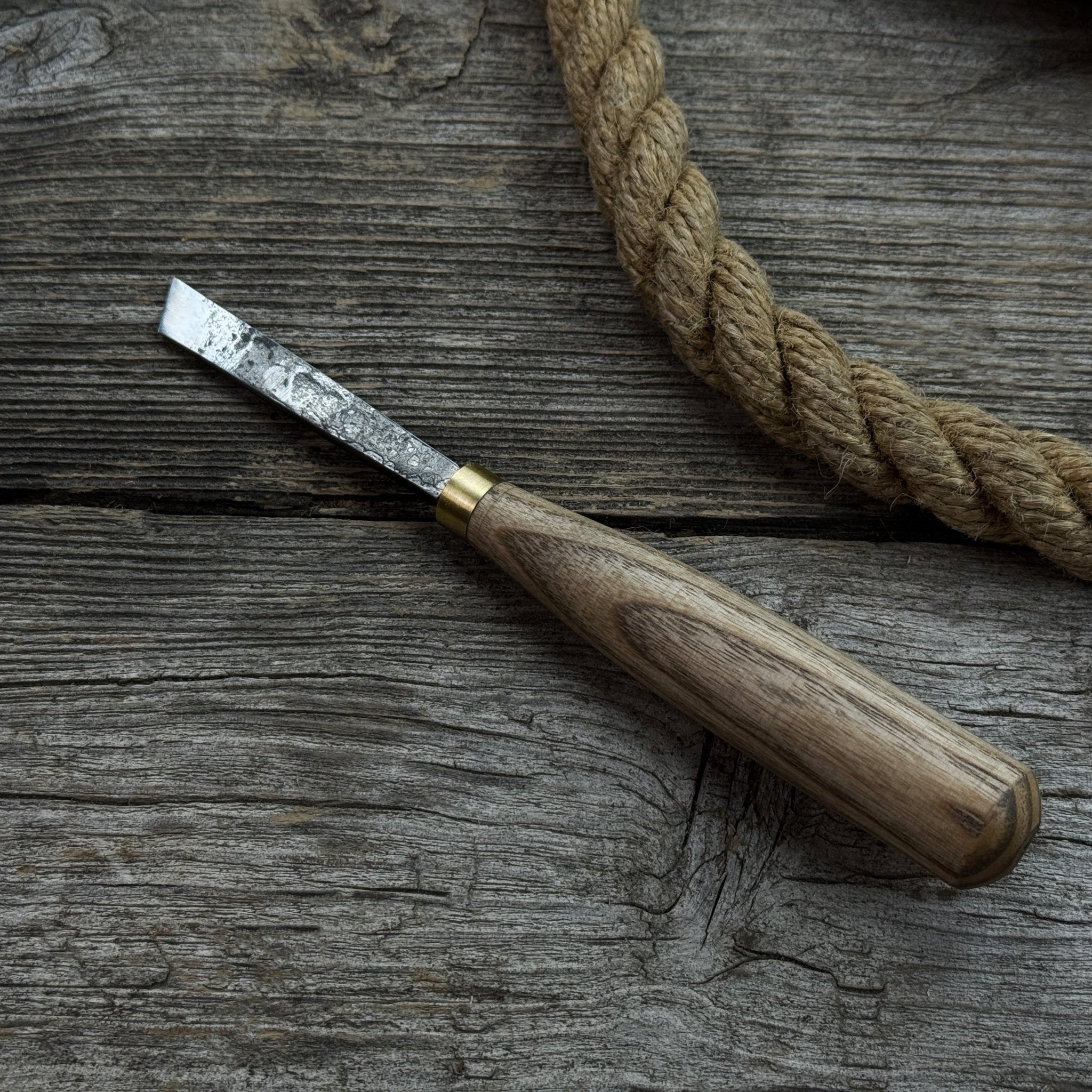 Angled Bevel Carving Chisel – 10 mm (0.39 inches) - 4