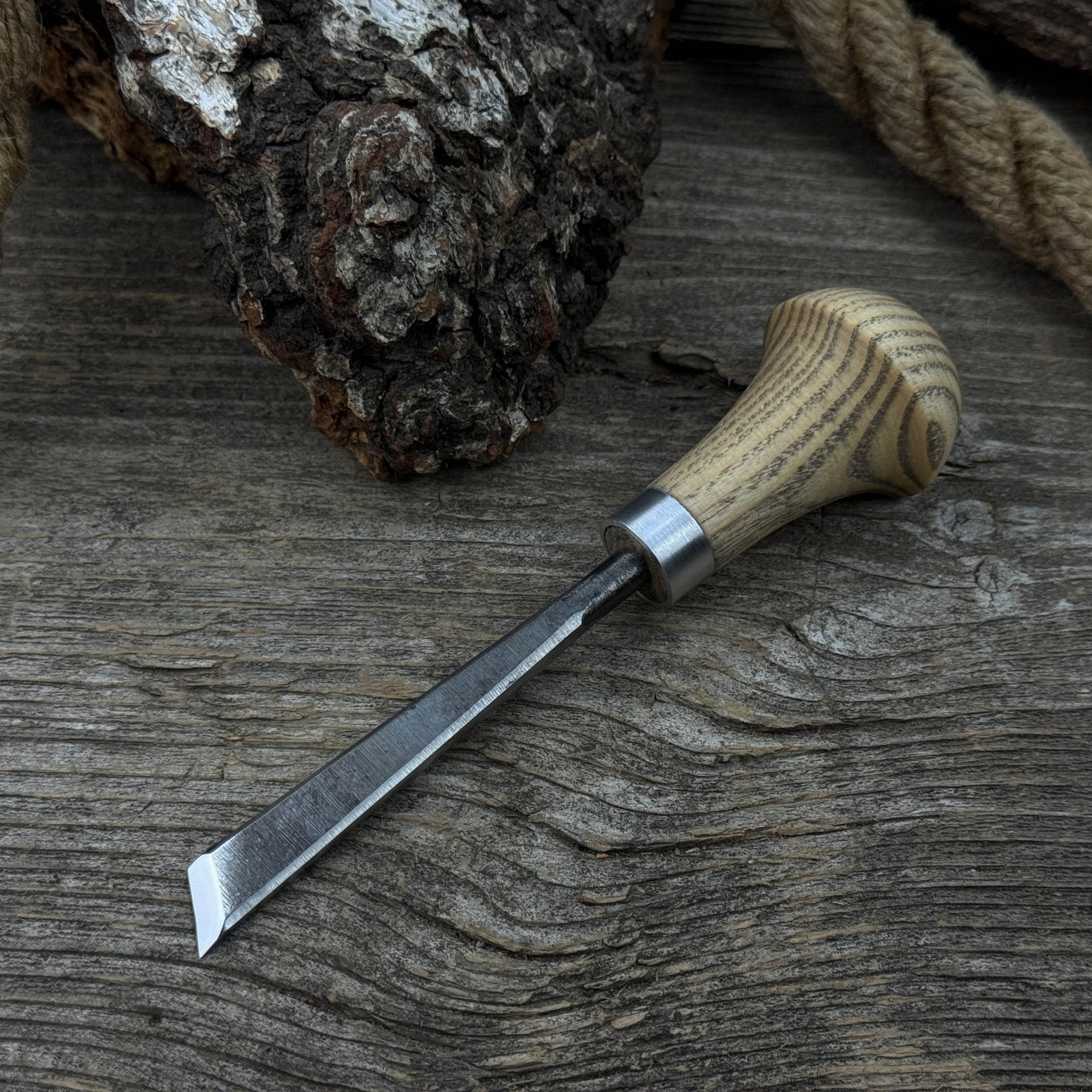 Angled Bevel Carving Chisel with Palm Handle – 10 mm (0.39 inches) - 8