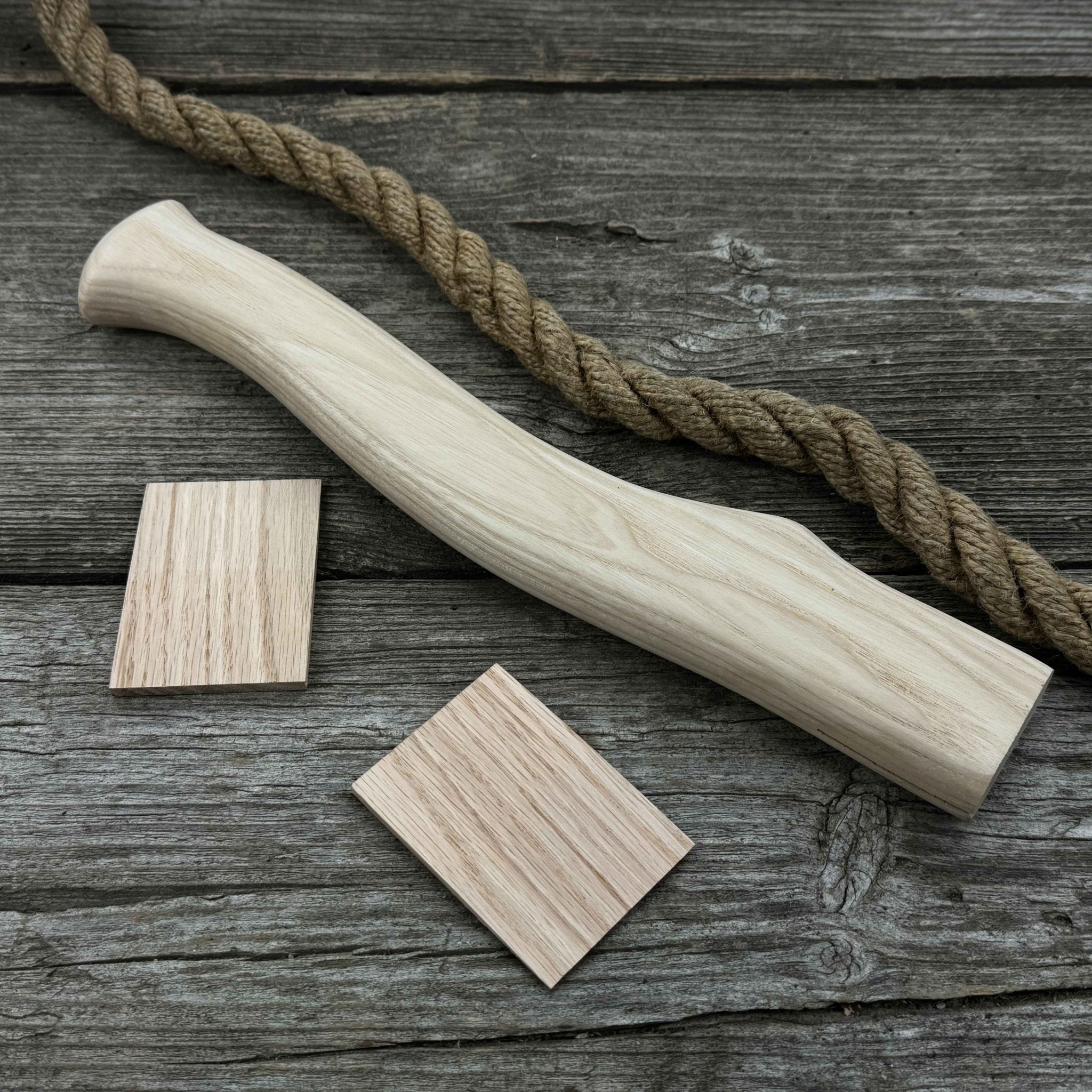 Ash Wood Axe Handle with Red Oak Wedges, 31 cm (12.2 inches) - 4