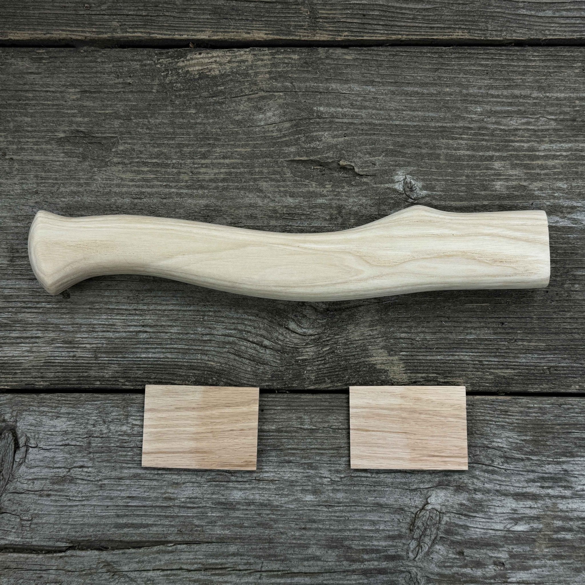 Ash Wood Axe Handle with Red Oak Wedges, 31 cm (12.2 inches) - 1