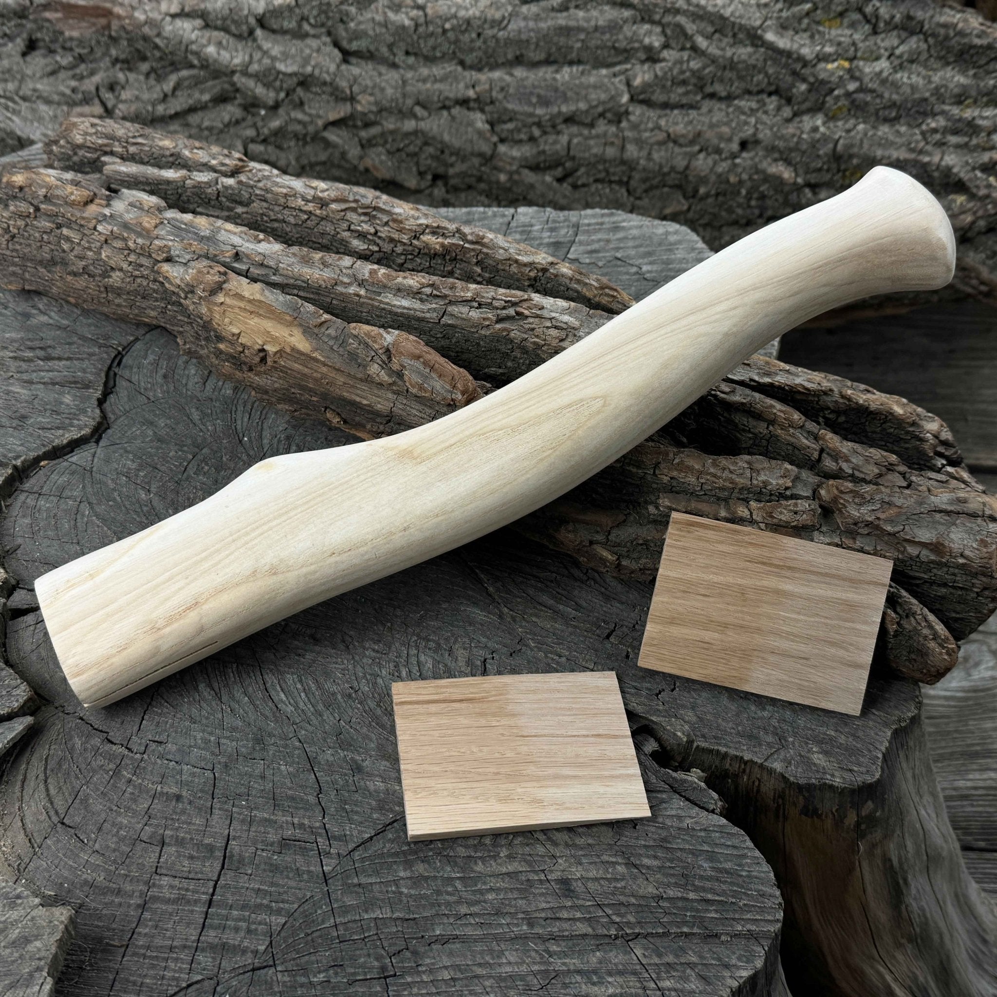 Ash Wood Axe Handle with Red Oak Wedges, 31 cm (12.2 inches) - 10