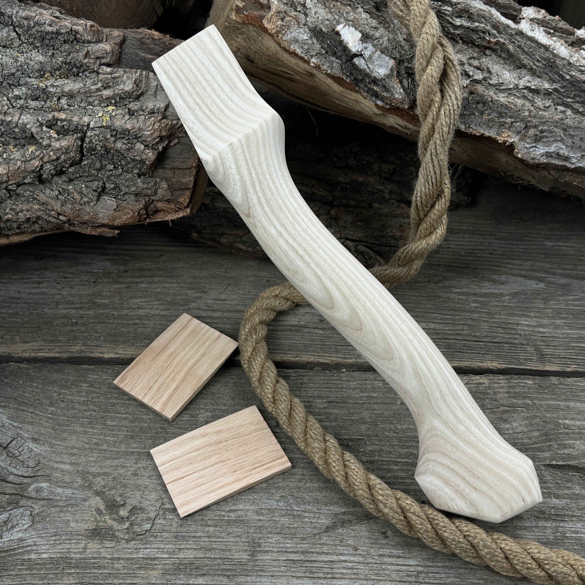 Ash Wood Axe Handle with Red Oak Wedges, 33 cm (12.99 inches) - 4