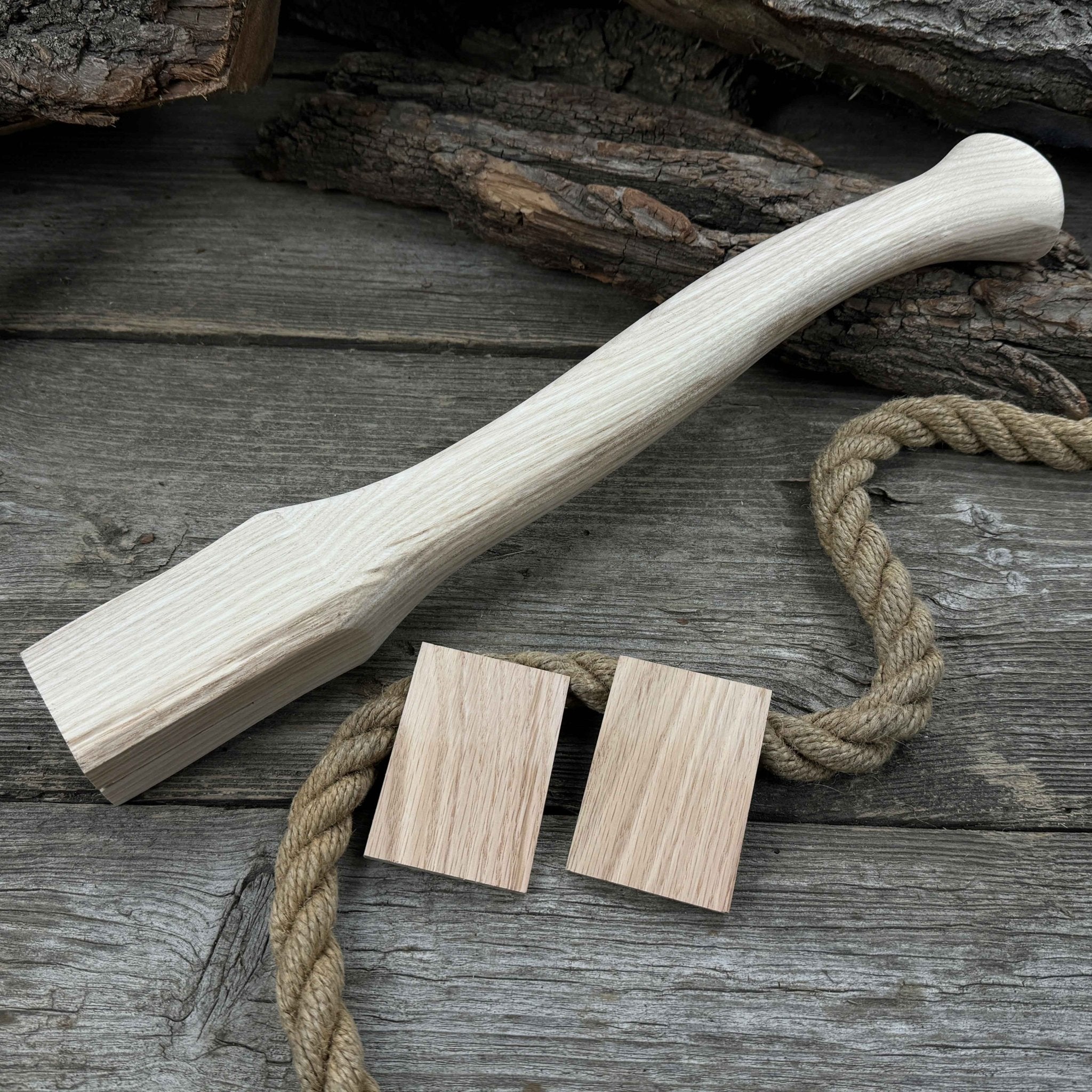Ash Wood Axe Handle with Red Oak Wedges, 42 cm (16.54 in) - 2