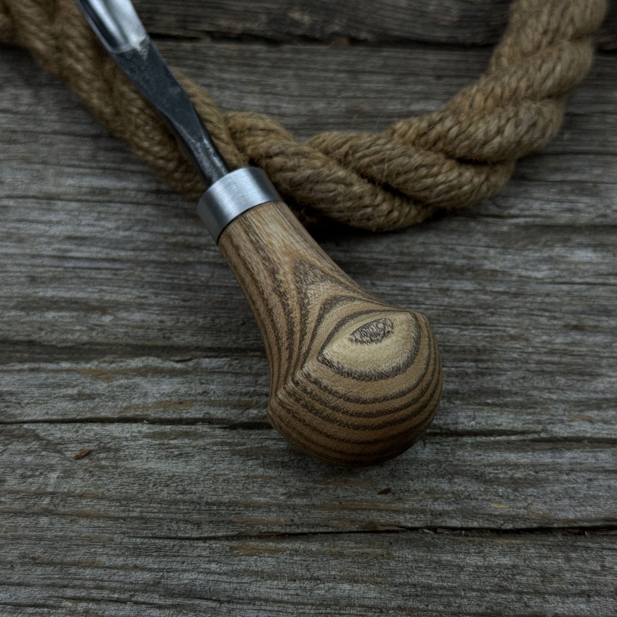 Bent Carving Gouge with Palm Handle – 8 mm / 12 mm (0.31 / 0.47 inches) - 5