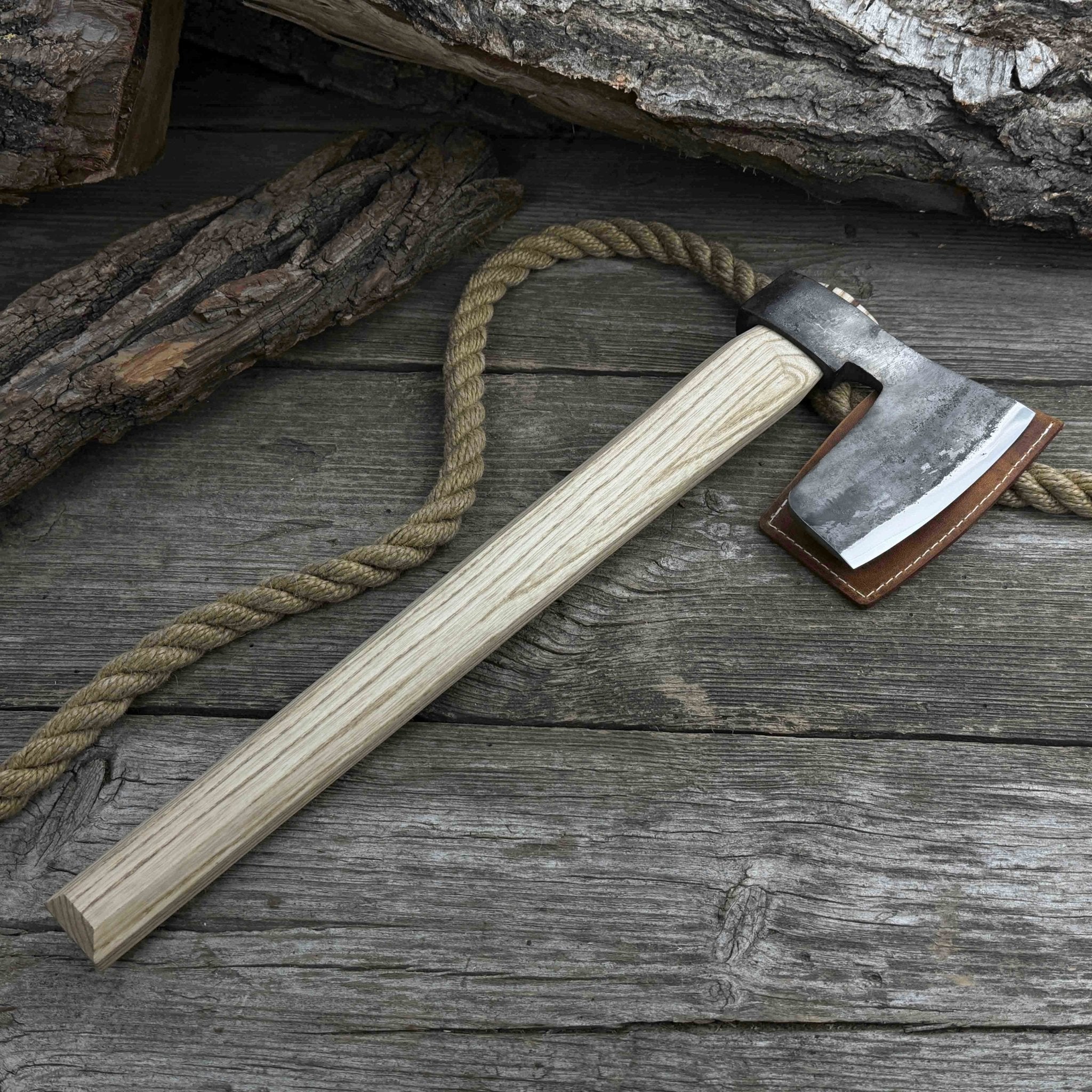 Carpenter’s Axe with Leather Shoulder Sheath, 0.84 kg (1.85 lb) - 6