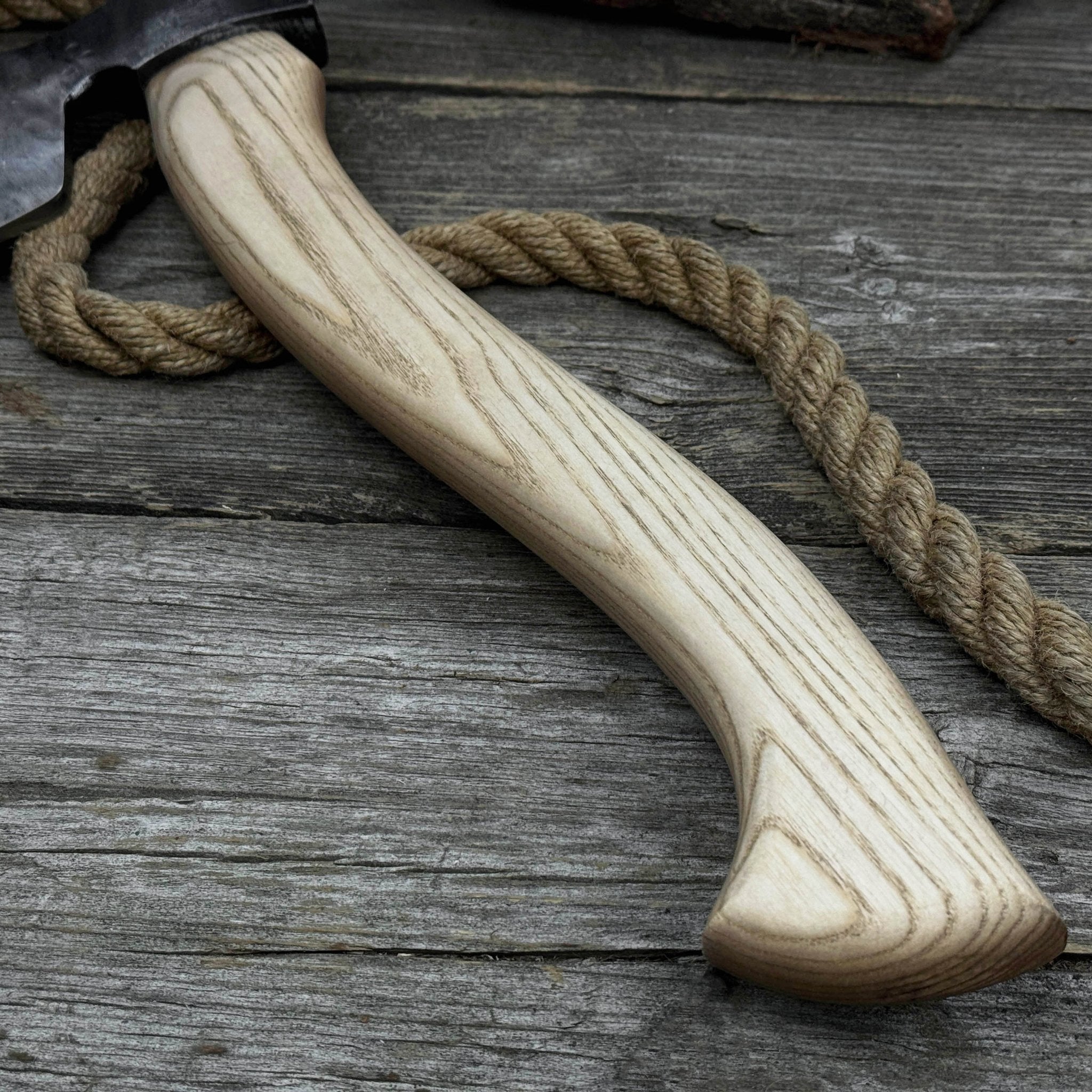 Chopping Axe with Leather Back Carry Pouch, 1.05 kg (2.2 lb) - 5