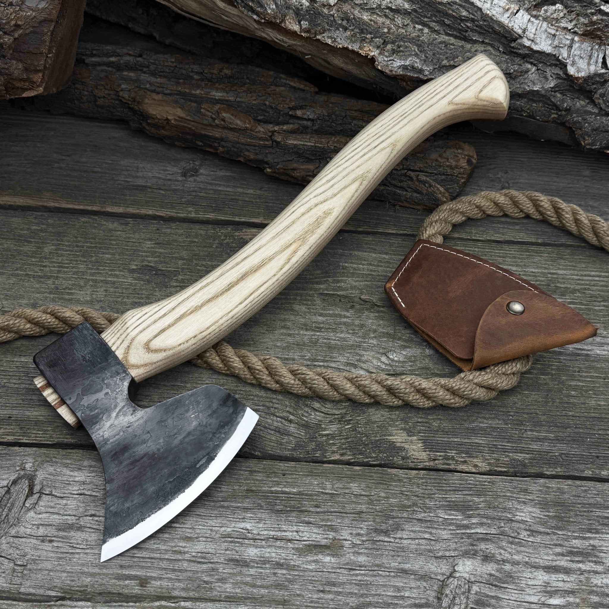 Chopping Axe with Leather Back Carry Pouch, 1.05 kg (2.2 lb) - 2