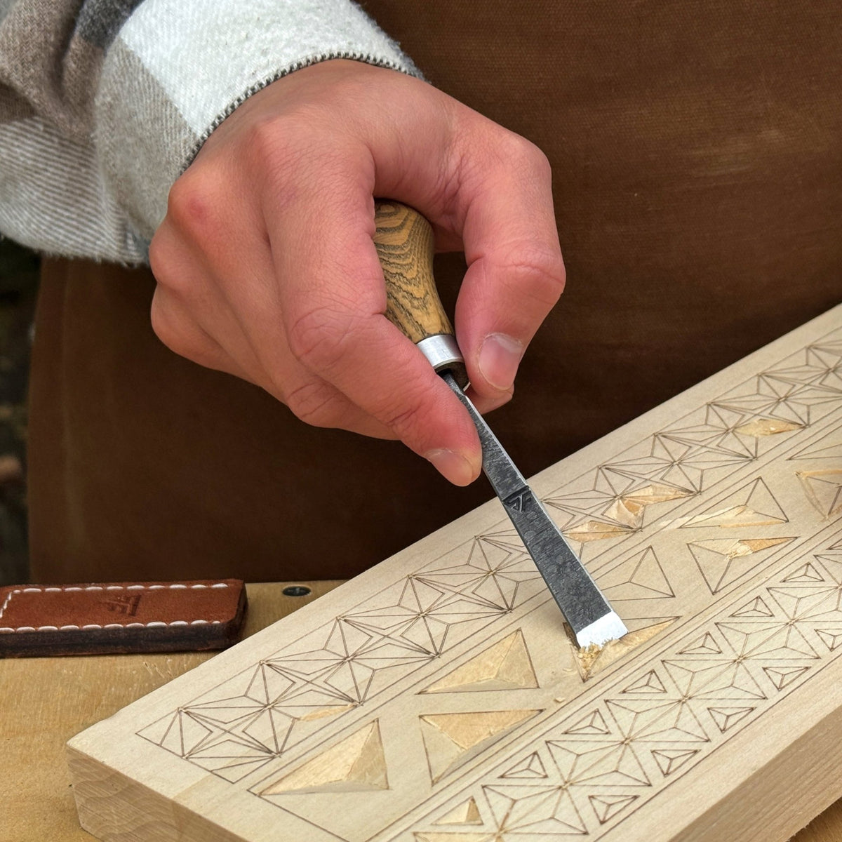 Detail Carving Chisel with Palm Handle, 10 mm (0.39 inches) - 6