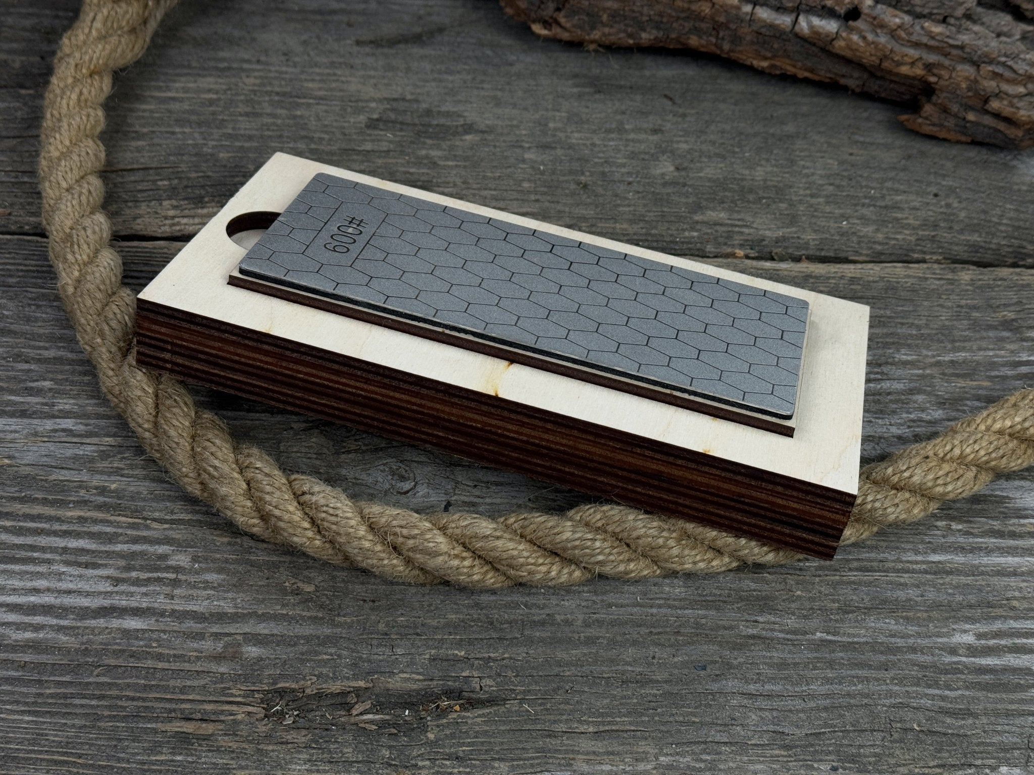 Diamond Sharpening Stone with Wooden Stand – 600 Grit for Knives & Tools - 6