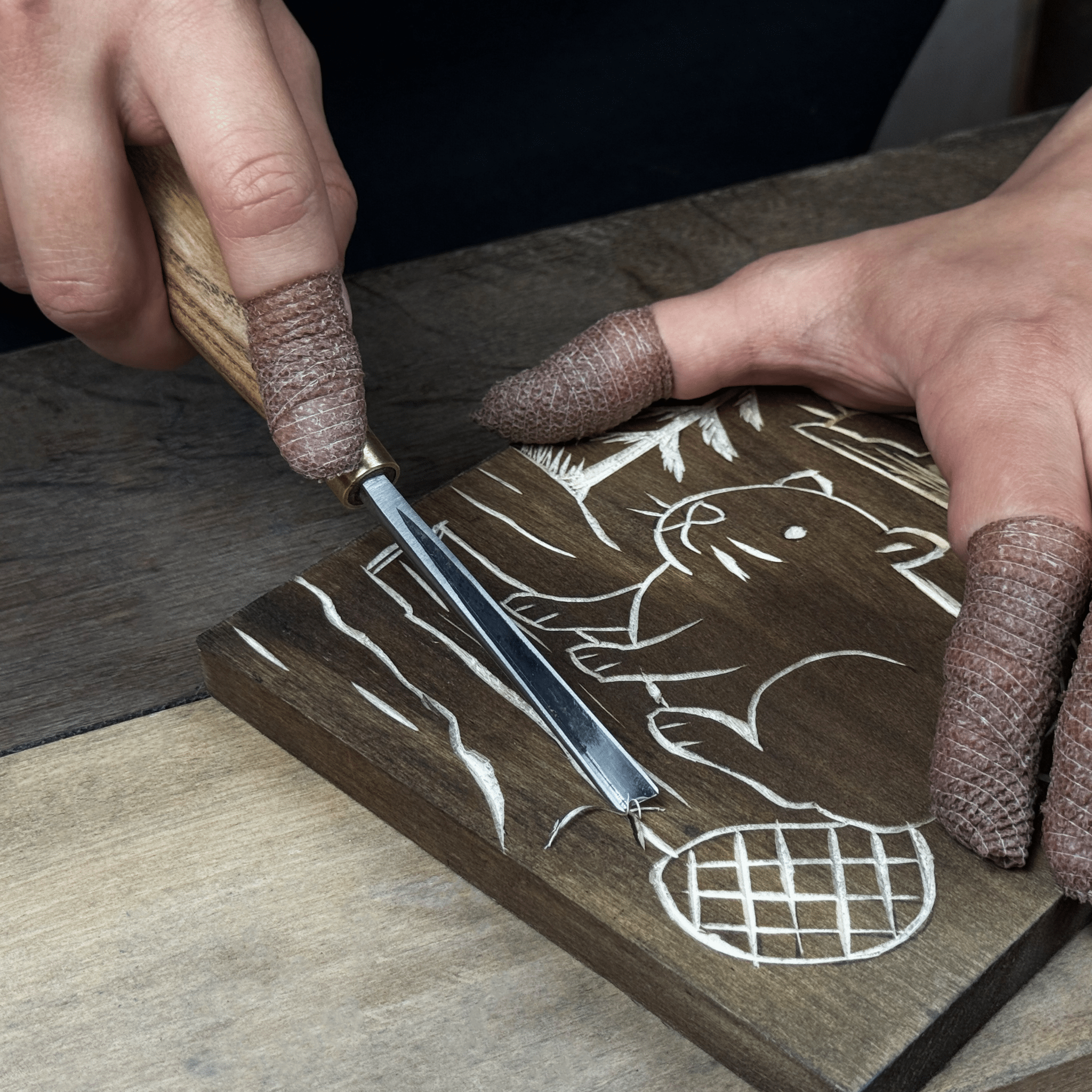 DIY Beaver Carving Kit – Wood Art Set with V - Chisel & Video Guide - 7