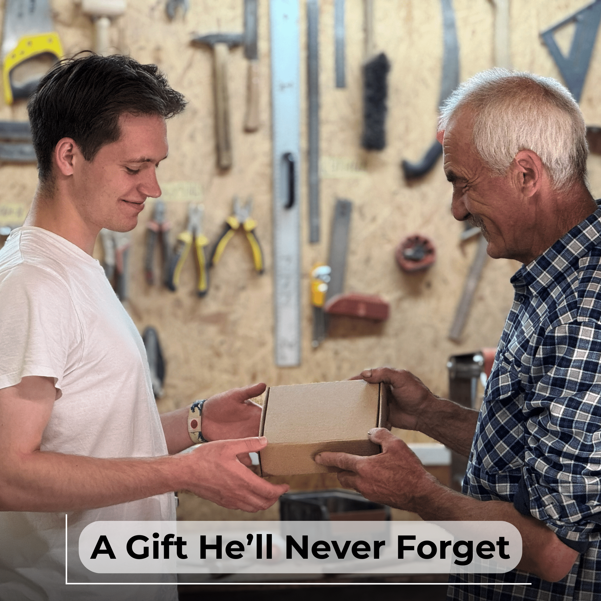 DIY Beaver Carving Kit – Wood Art Set with V - Chisel & Video Guide - 9