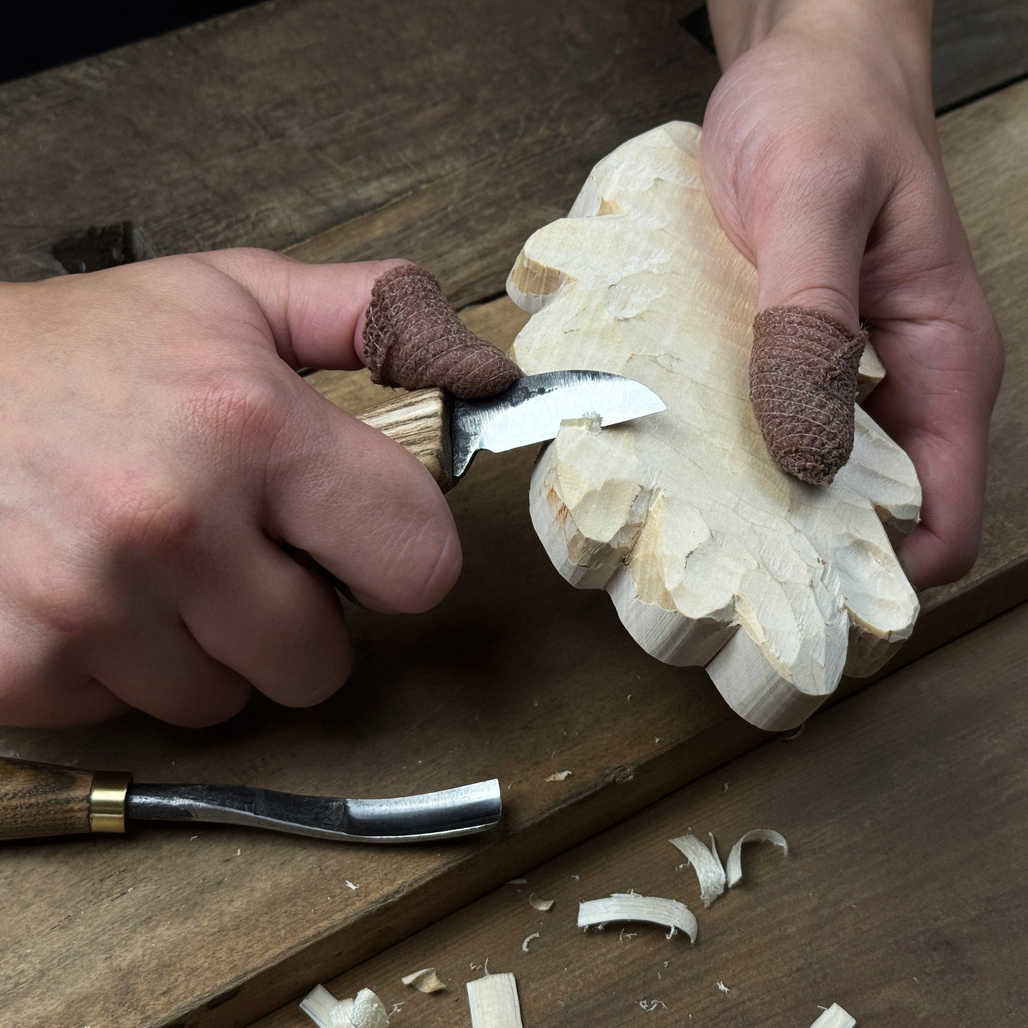 DIY Oak Leaf Carving and Painting Kit - 5