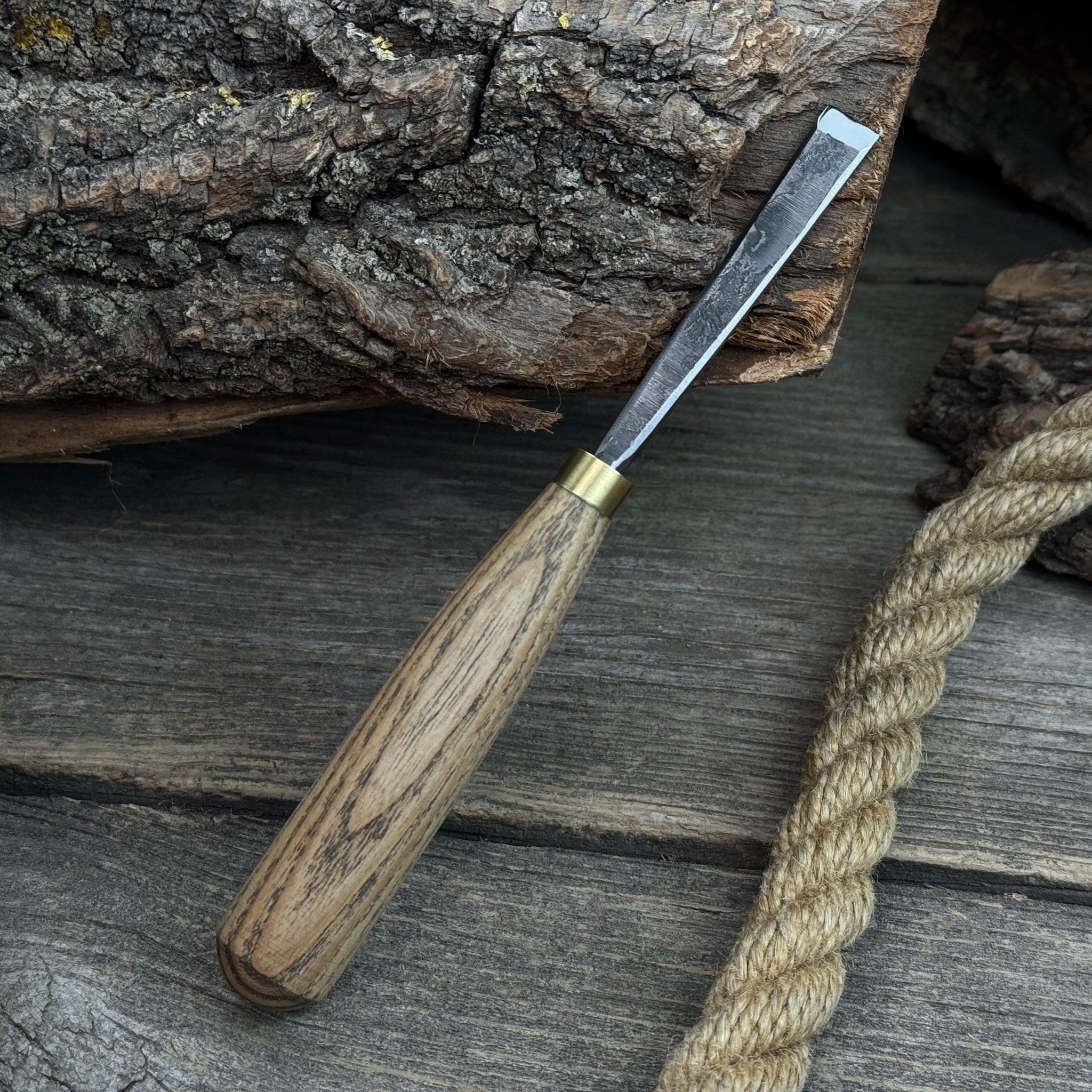 Fine Detail Carving Chisel – 10 mm (0.39 inches) Blade - 2