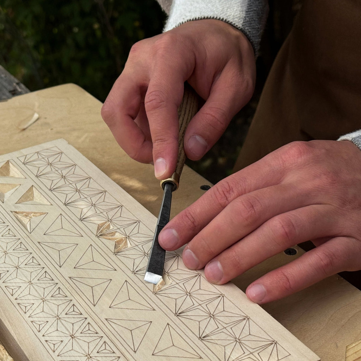 Fine Detail Carving Chisel – 10 mm (0.39 inches) Blade - 5