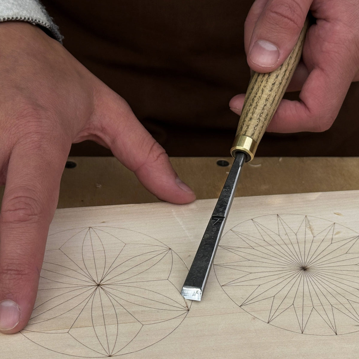 Fine Detail Carving Chisel – 10 mm (0.39 inches) Blade - 6