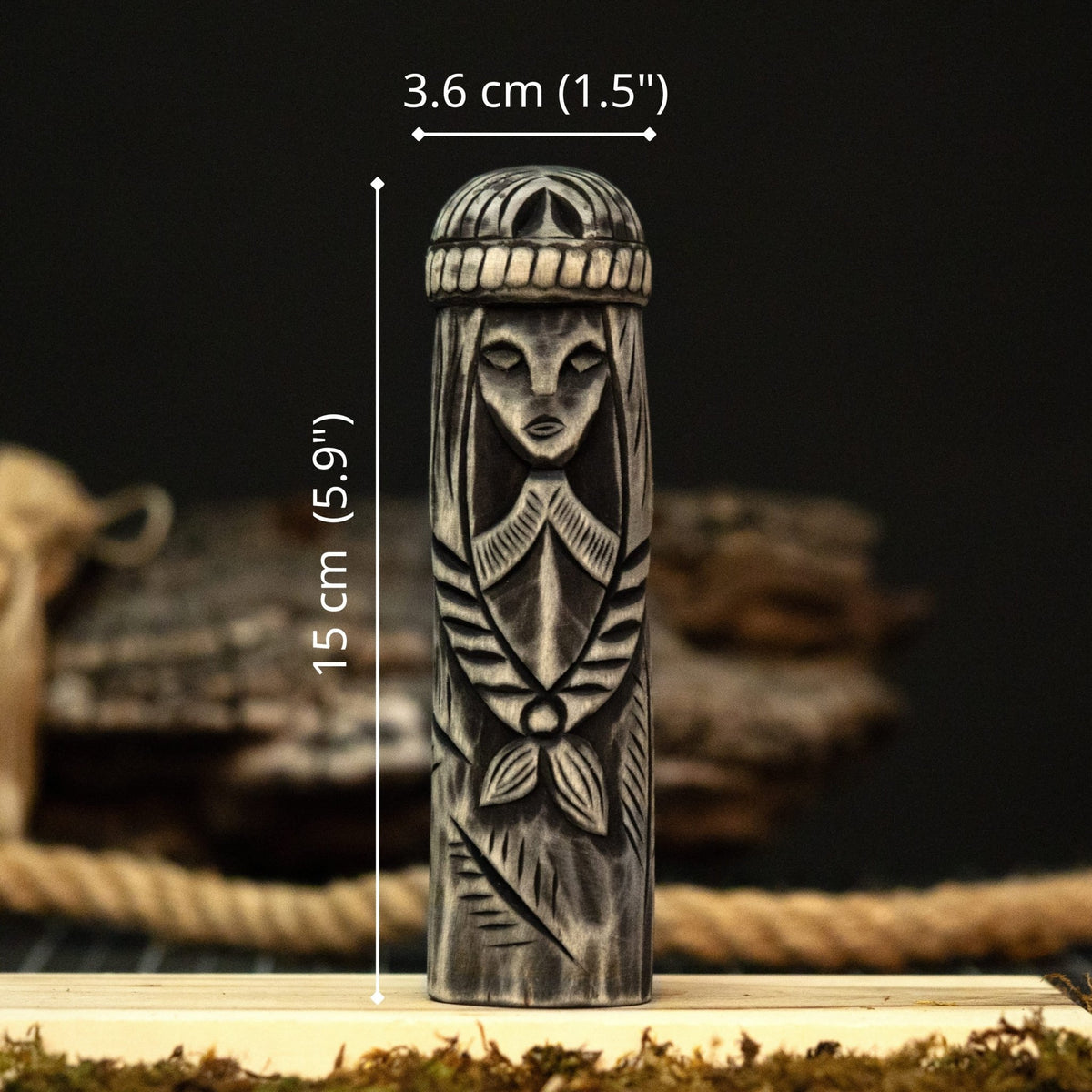 Hand-Carved Freyja Figurine – 14 cm (5.7 inches) Wooden Scandinavian Goddess Statue - 9
