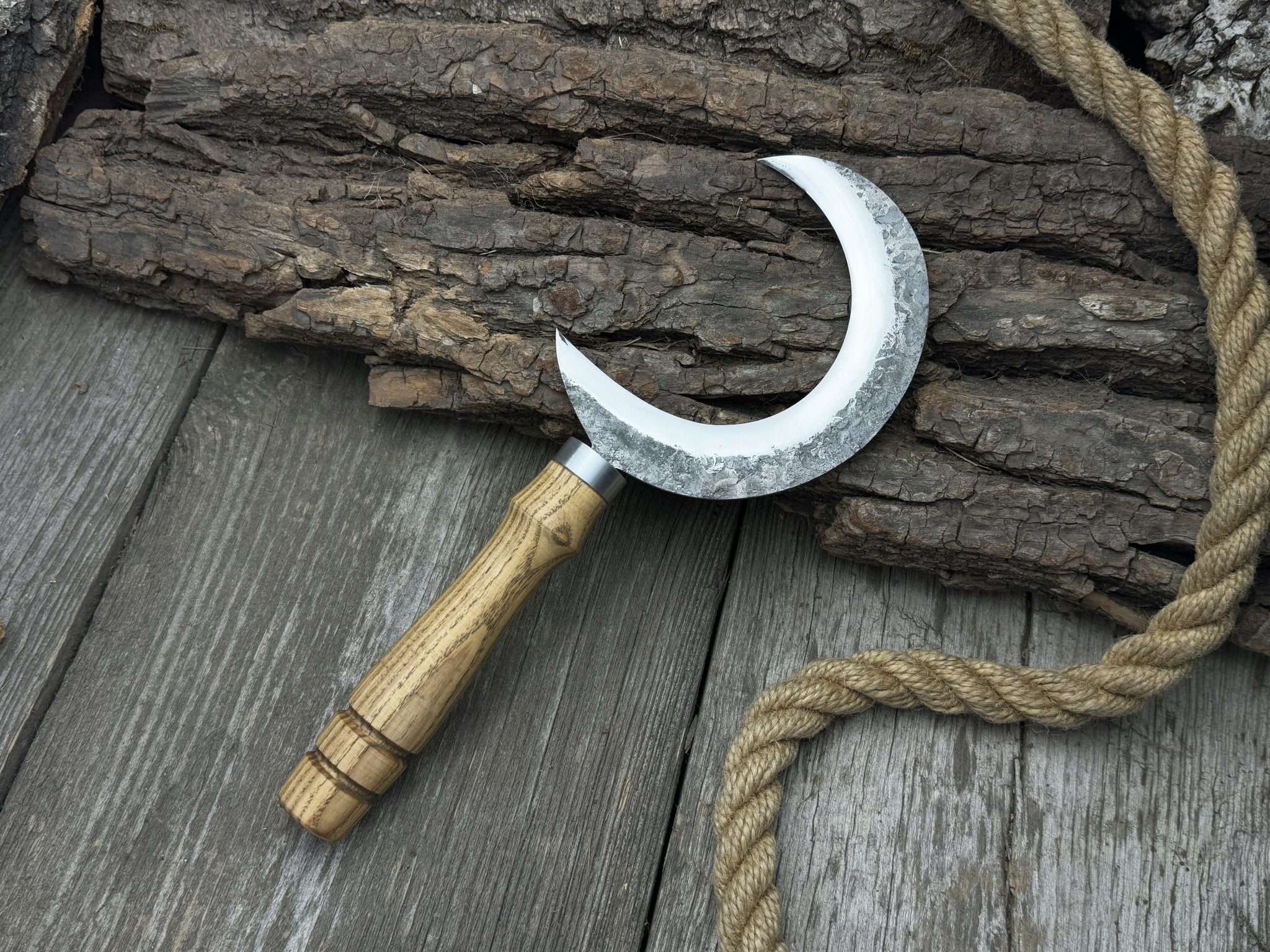 Hand - Forged Athame Ritual Witch Sickle, ⌀ 13 cm (5.12 inches) - 8
