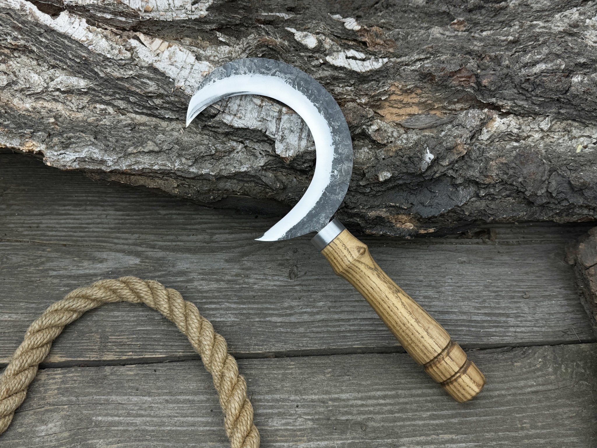 Hand - Forged Athame Ritual Witch Sickle, ⌀ 13 cm (5.12 inches) - 3