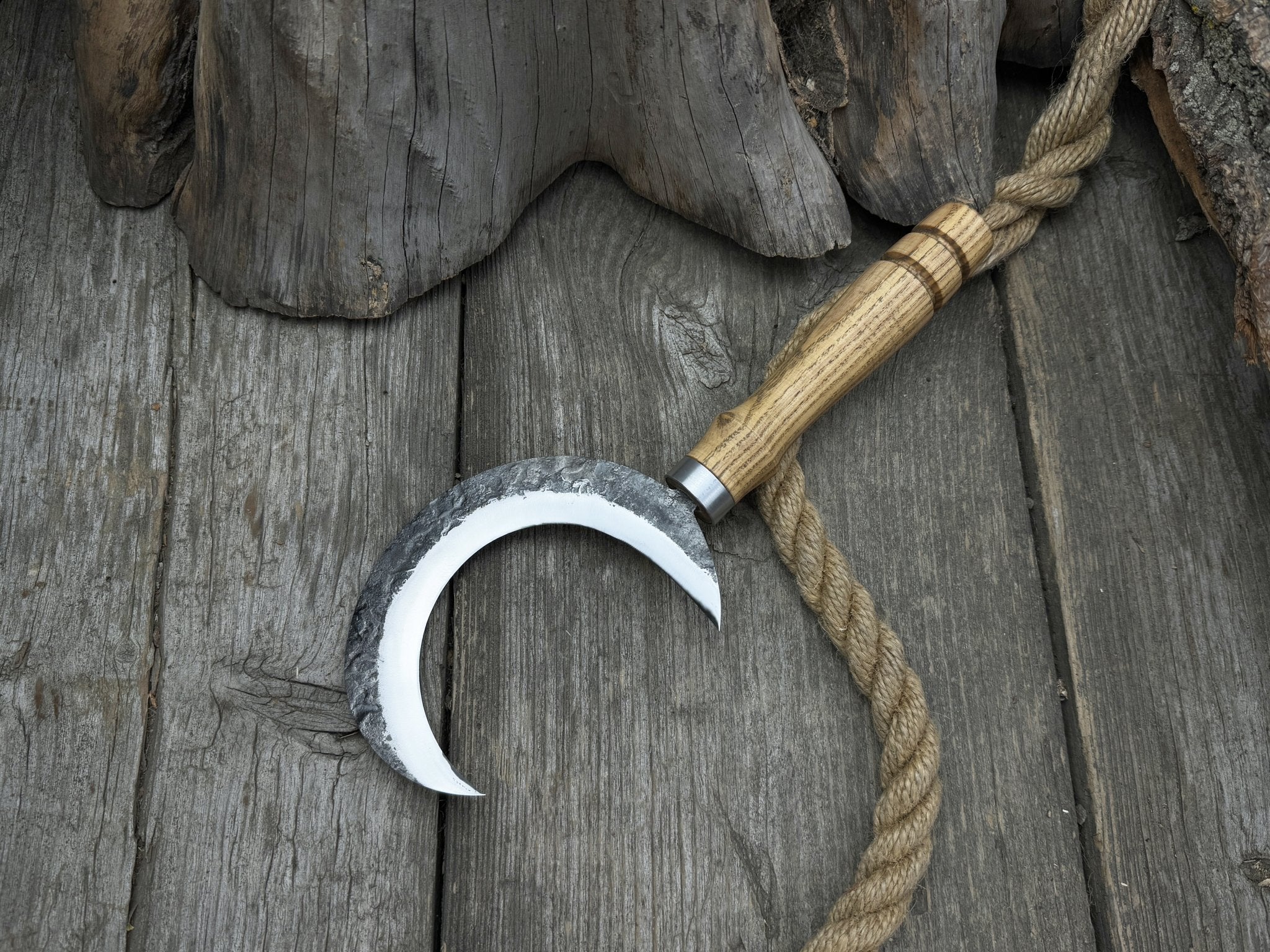 Hand - Forged Athame Ritual Witch Sickle, ⌀ 13 cm (5.12 inches) - 9