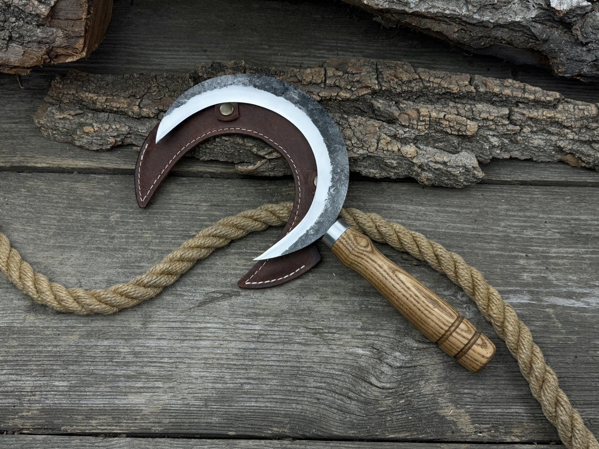 Hand - Forged Athame Ritual Witch Sickle, ⌀16.5 cm (6.5 inches) - 5