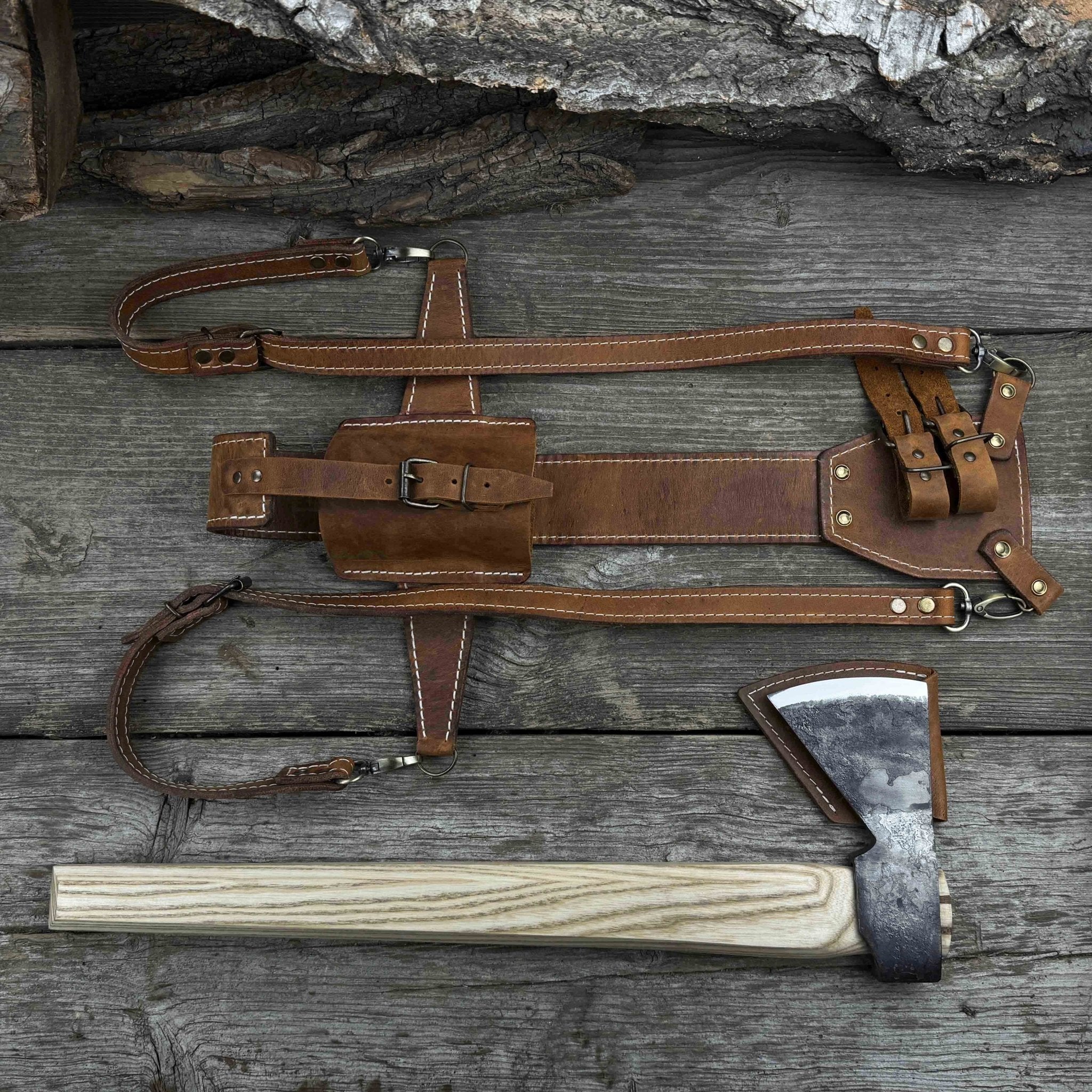 Hand - Forged Bushcraft Hatchet with Leather Back Sheath, 0.74 kg (1.63 lb) - 1