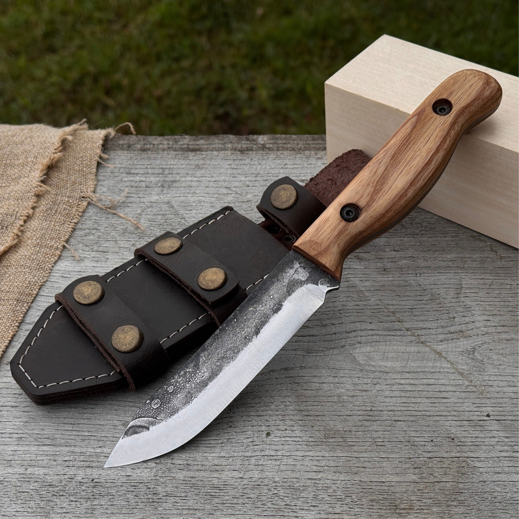 Hand - Forged Bushcraft Knife, 10 cm (3.9 in) Blade with Leather Sheath - 1