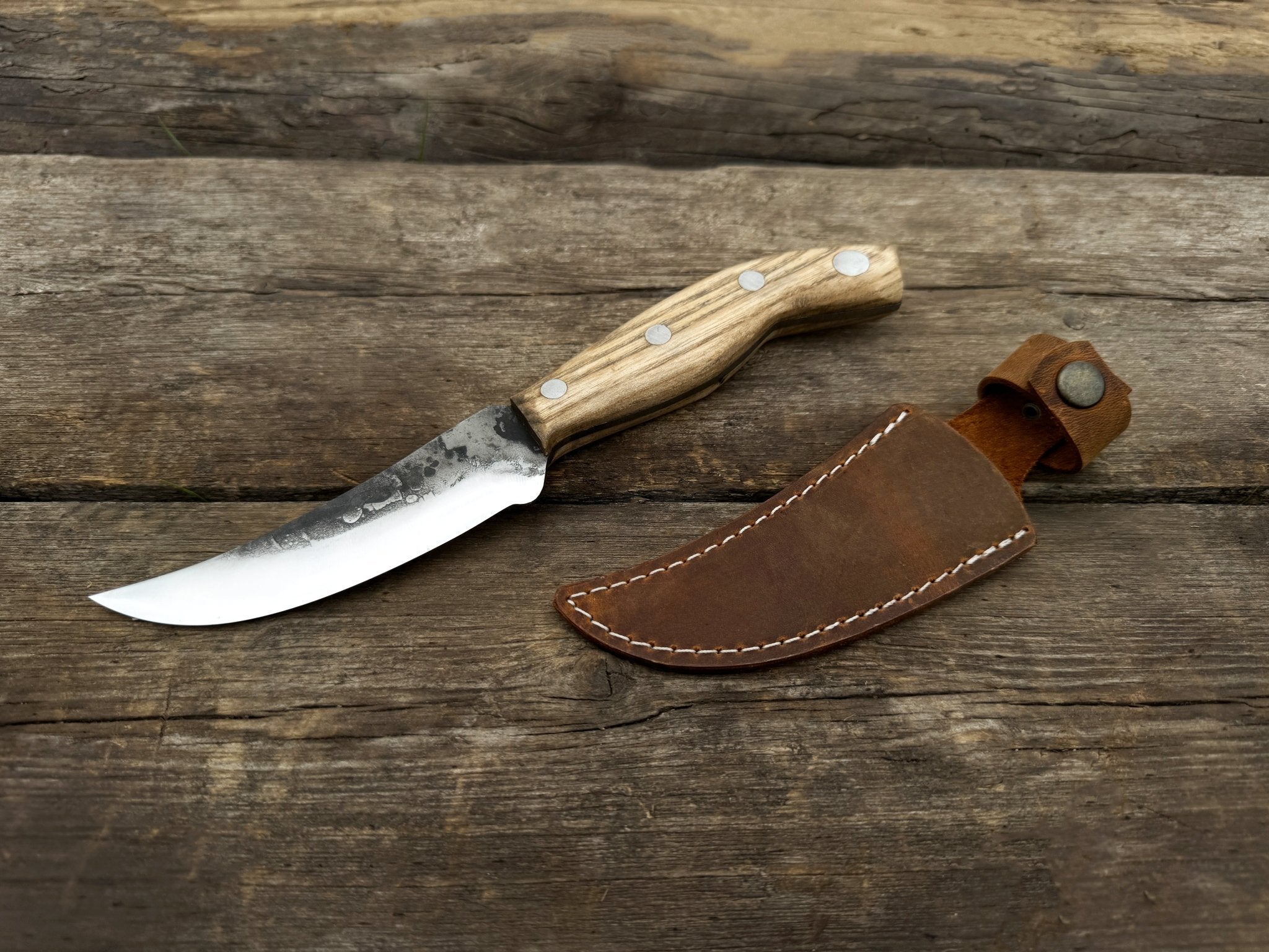 Hand - Forged Bushcraft Knife, 10 cm (3.9 inches) with leather sheath - 10