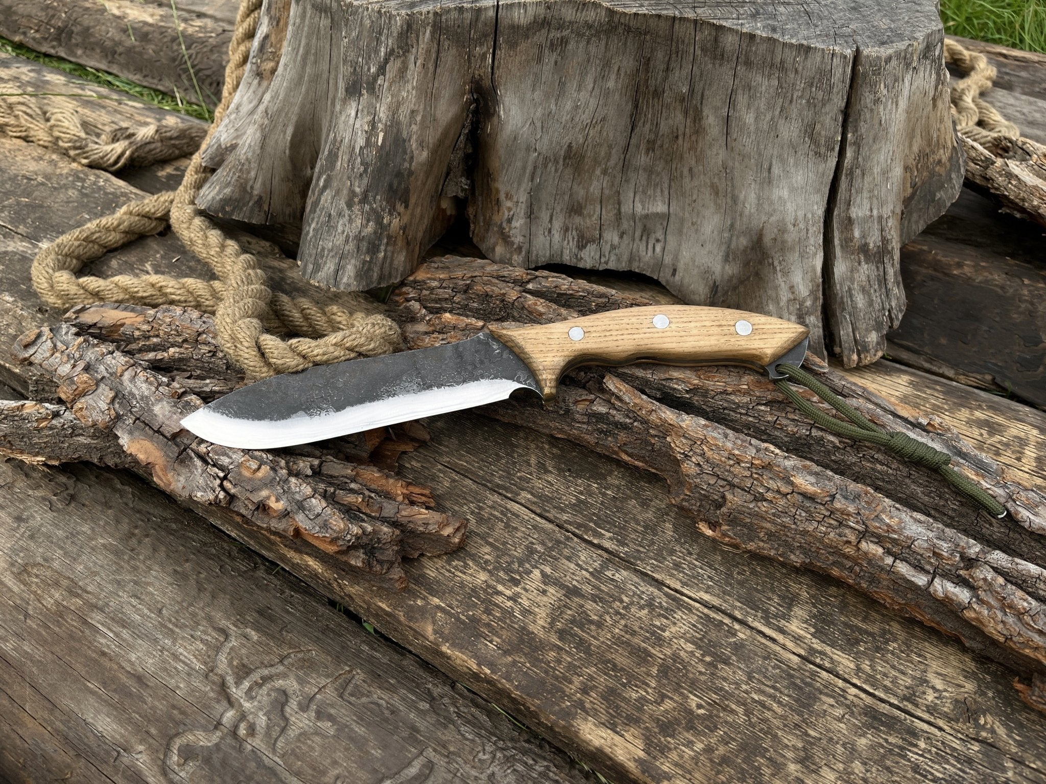 Hand - Forged Bushcraft Knife, 15.5 cm (6.1 inches) with leather sheath - 4