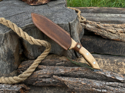 Hand - Forged Bushcraft Knife, 15.5 cm (6.1 inches) with leather sheath - 2