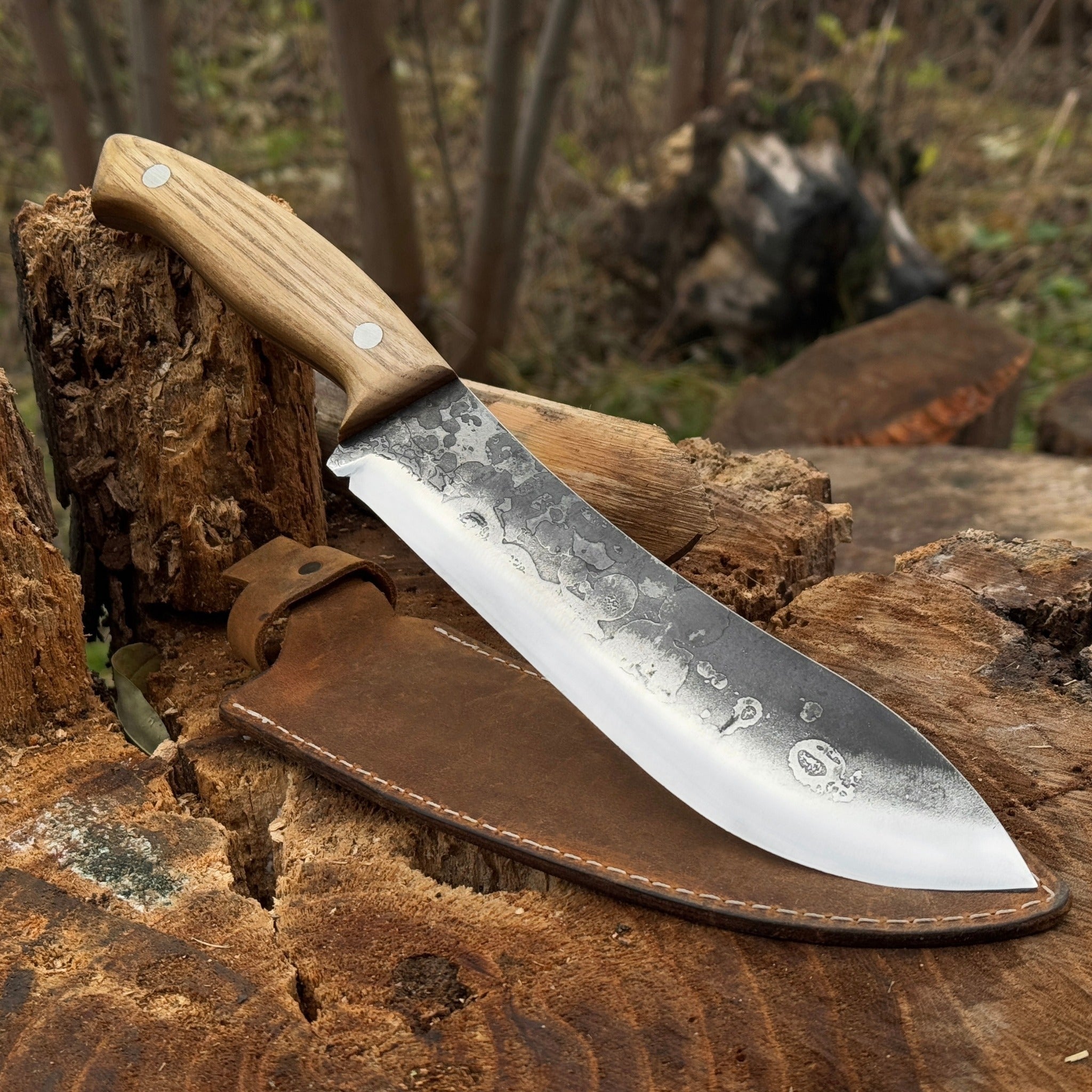 Hand - Forged Bushcraft Knife, 17 cm (6.7 inches) with leather sheath - 12