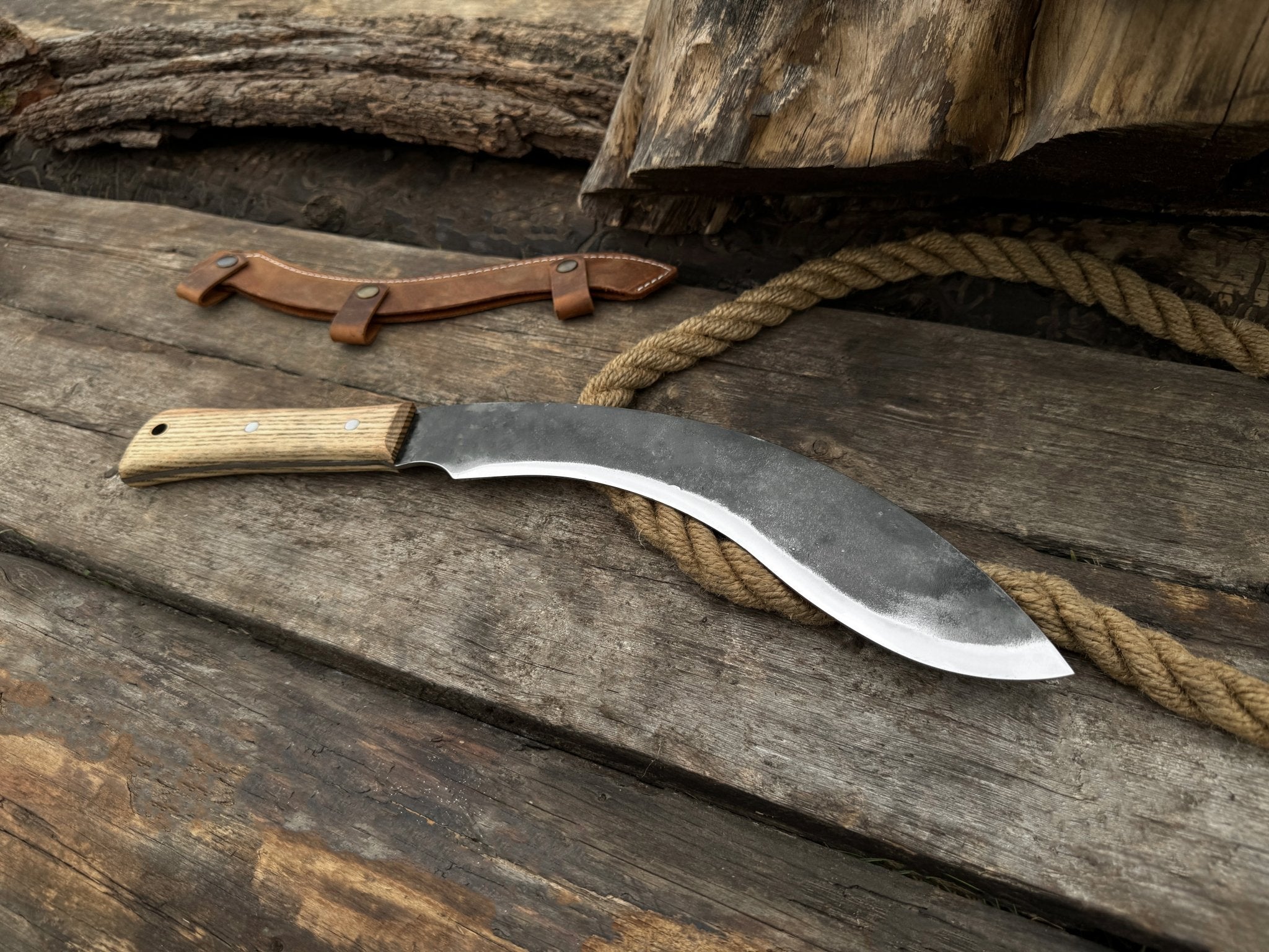 Hand - Forged Bushcraft Knife, 25 cm (9.8 inches) with leather sheath - 9