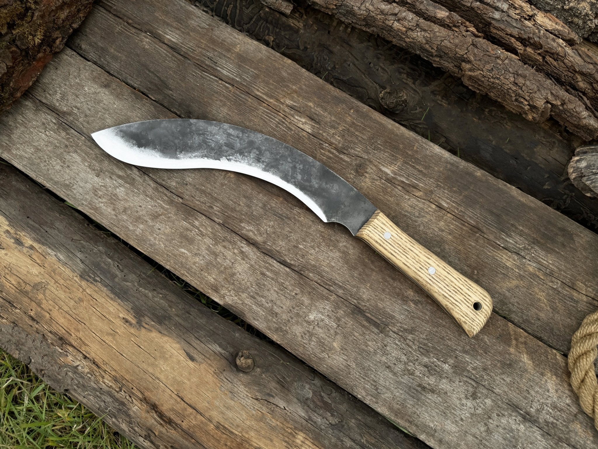 Hand - Forged Bushcraft Knife, 25 cm (9.8 inches) with leather sheath - 10