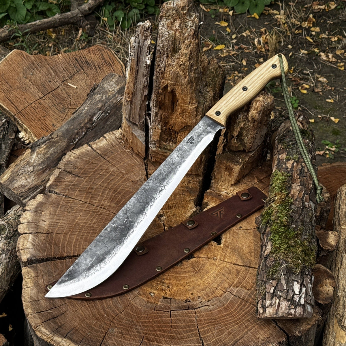 Hand Forged Bushcraft Machete with Leather Sheath, 33 cm / 12.99 in - 1