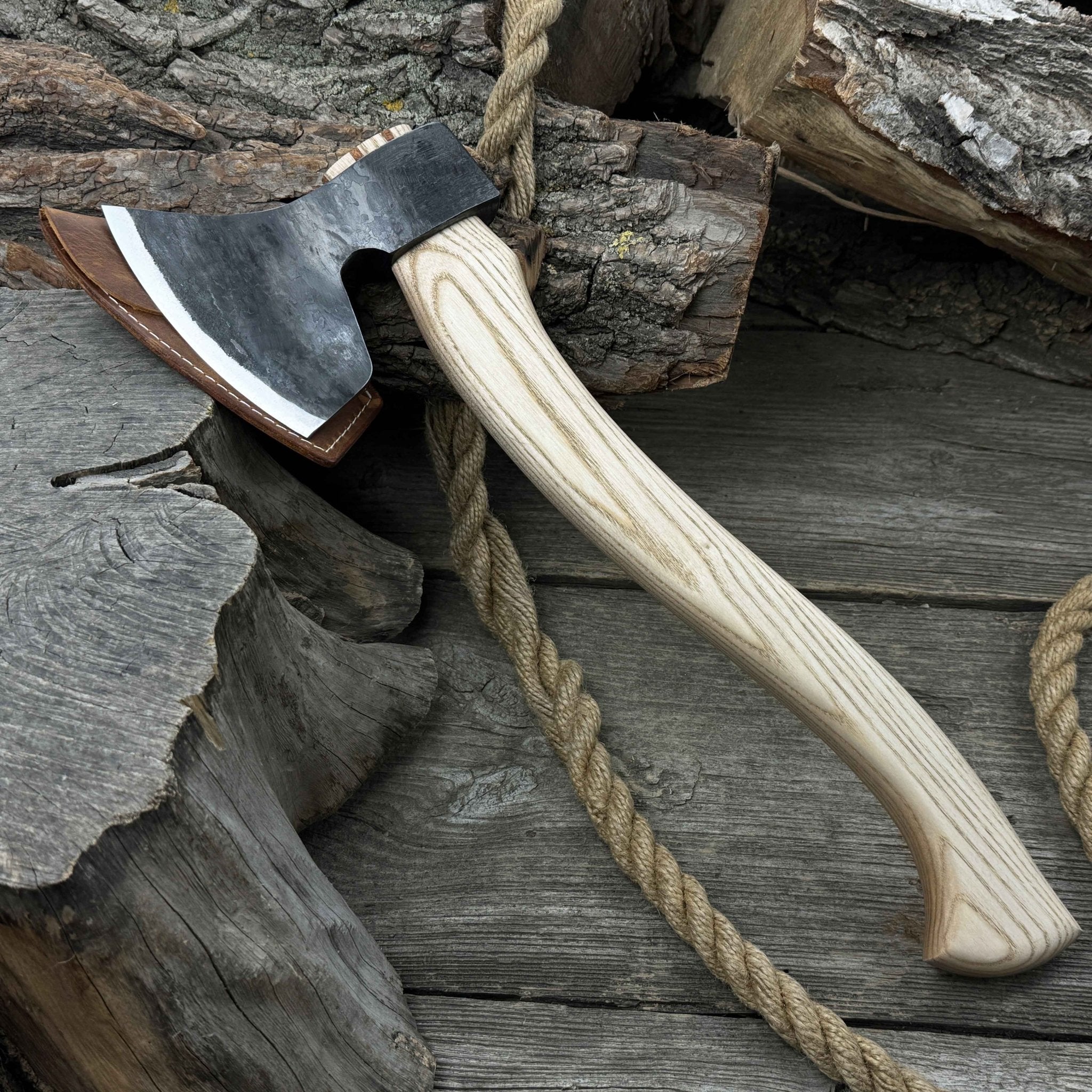Hand - Forged Carving Axe, 1.05 kg (2.31 Ib) - 4