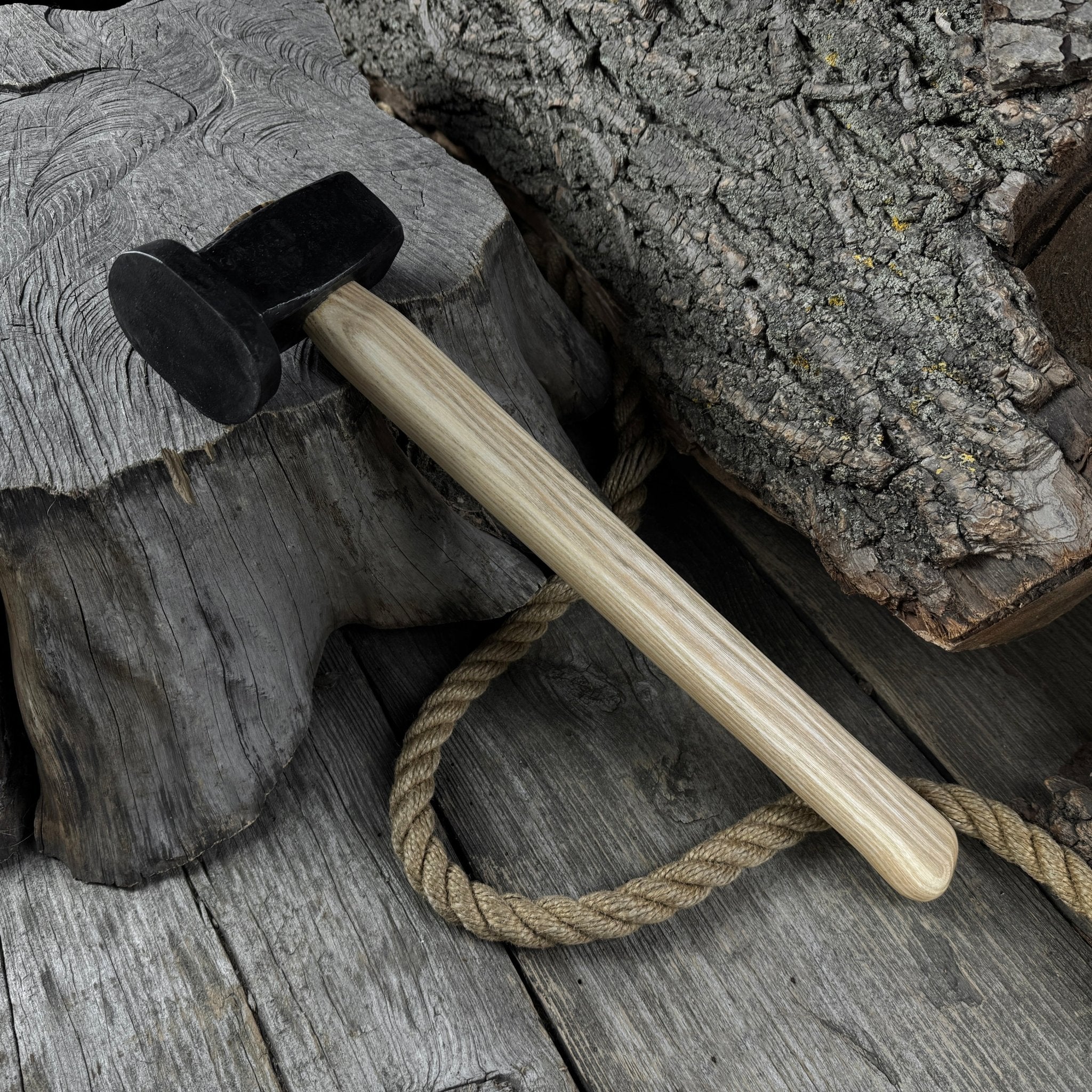 Hand - Forged Double Blacksmith's Hammer, 1.5 kg (3.3 lbs) - 7