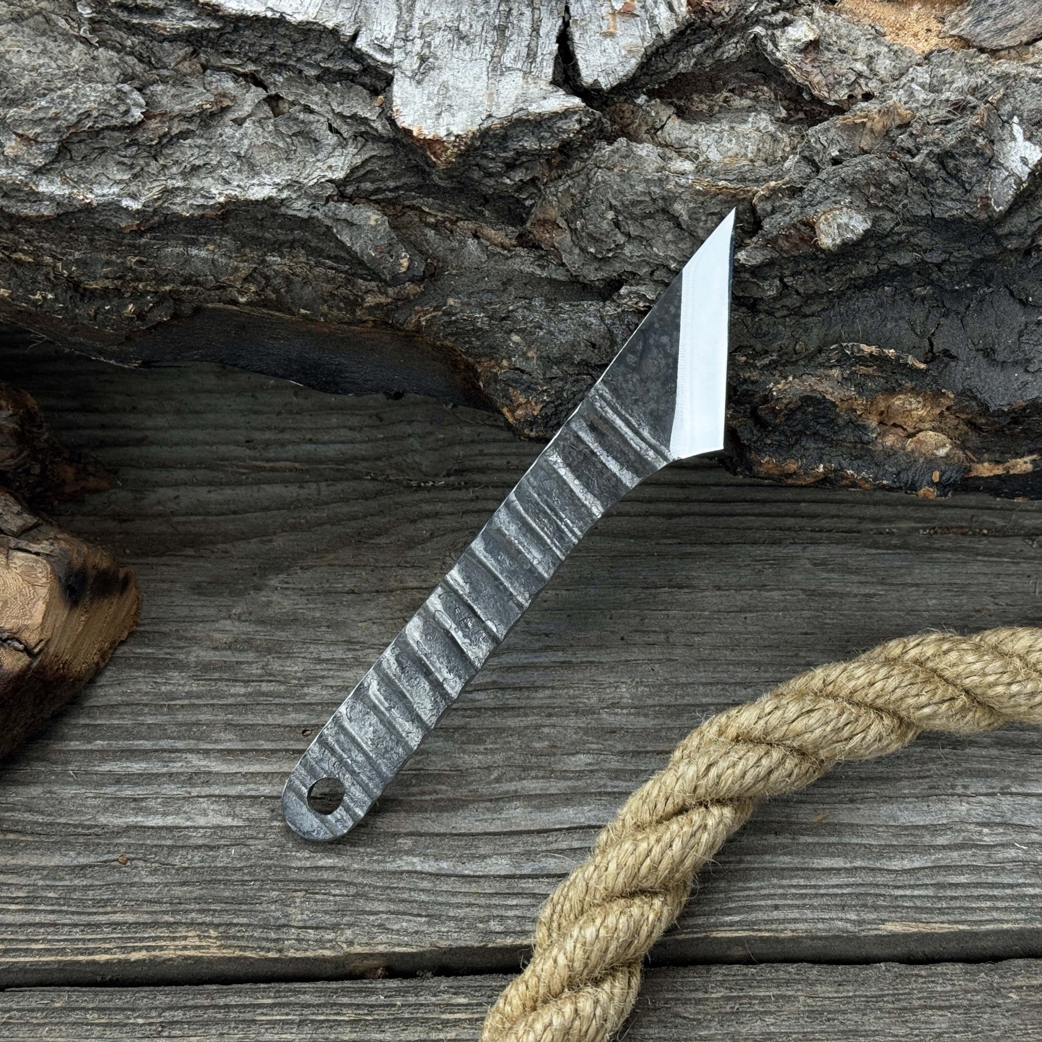 Hand - Forged Kiridashi Knife, 14 cm (5.51 inches) with Leather Sheath - 9
