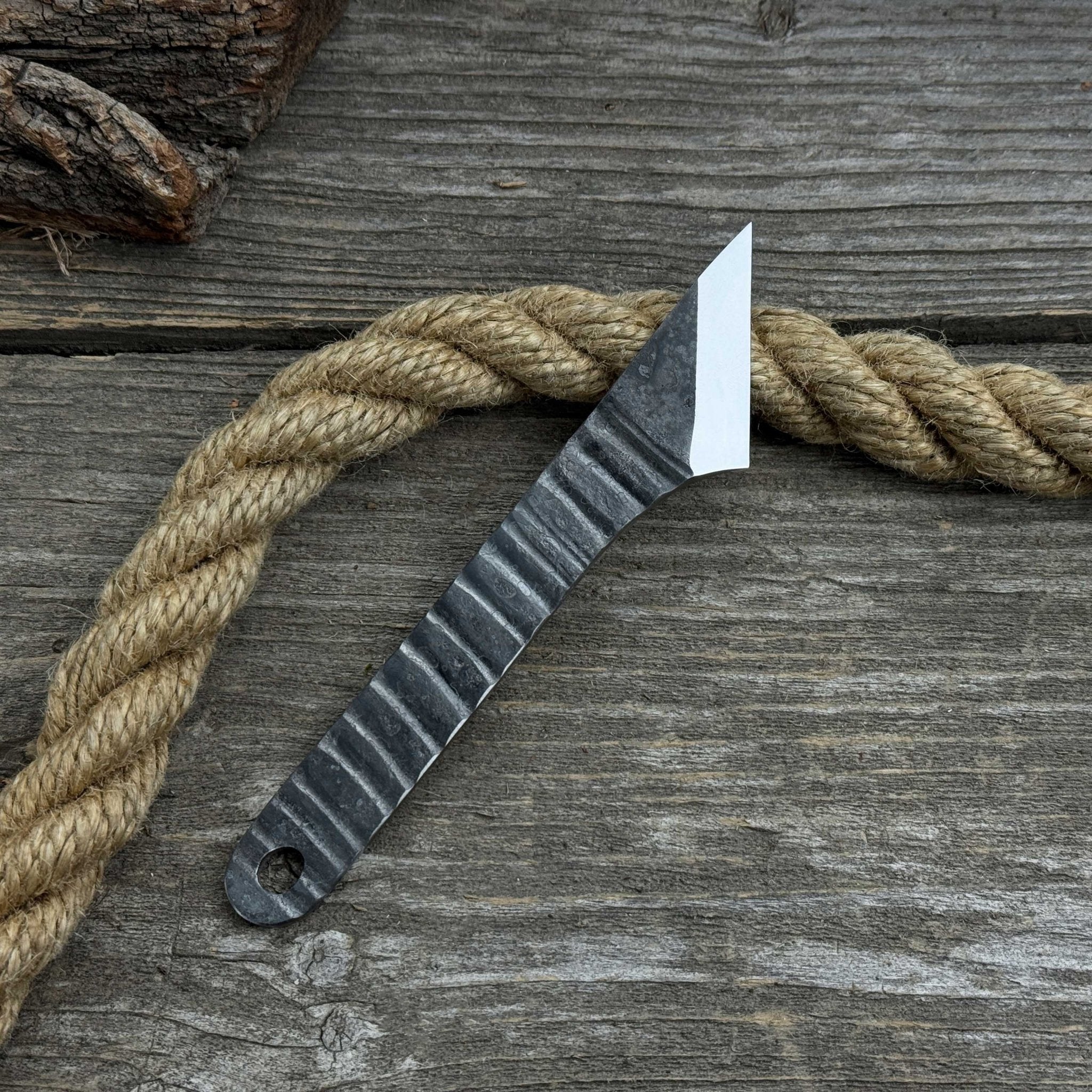 Hand - Forged Kiridashi Knife, 14 cm (5.51 inches) with Leather Sheath - 5