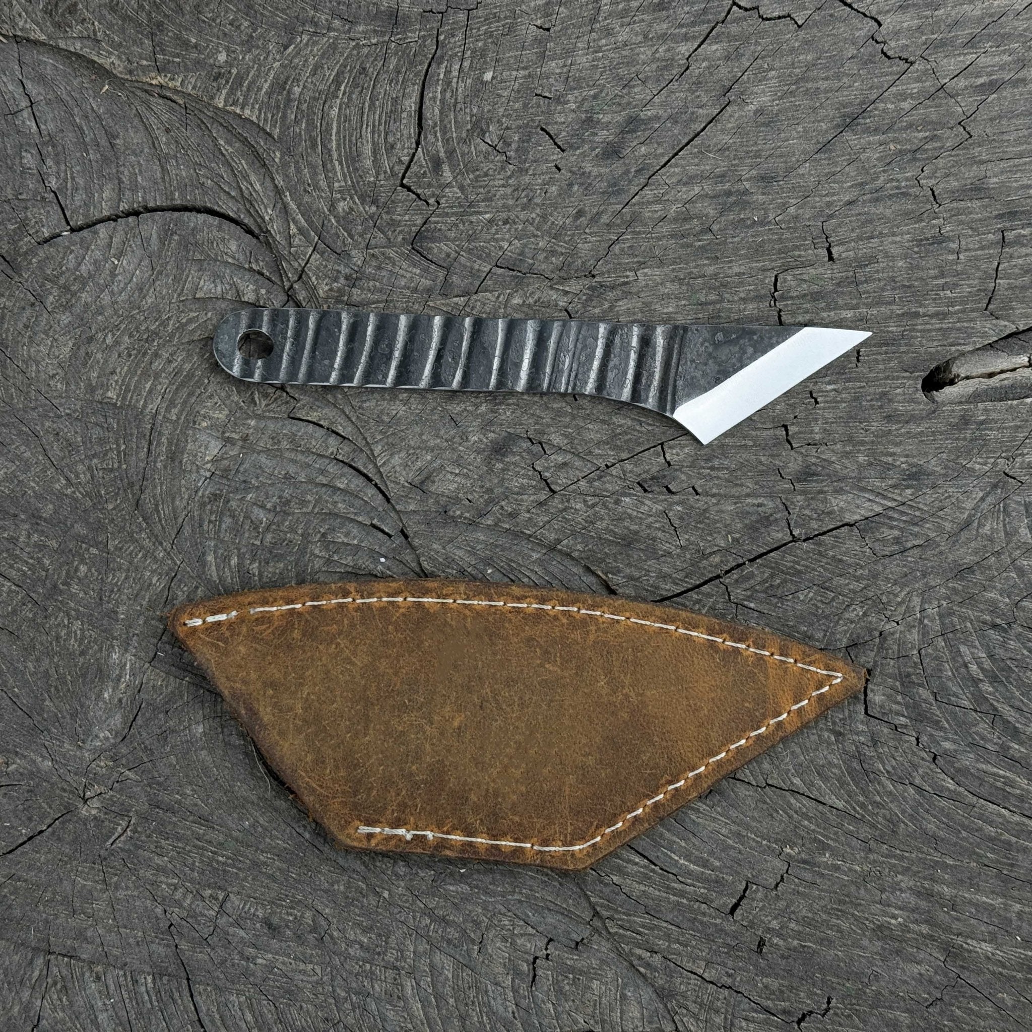 Hand - Forged Kiridashi Knife, 14 cm (5.51 inches) with Leather Sheath - 10