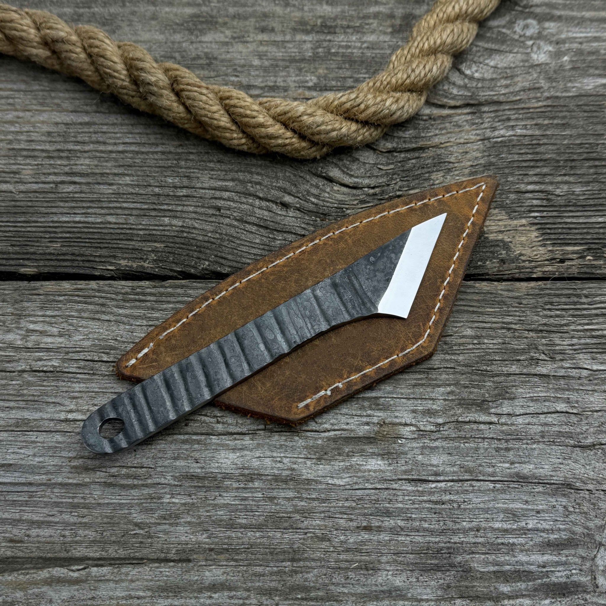 Hand - Forged Kiridashi Knife, 14 cm (5.51 inches) with Leather Sheath - 4